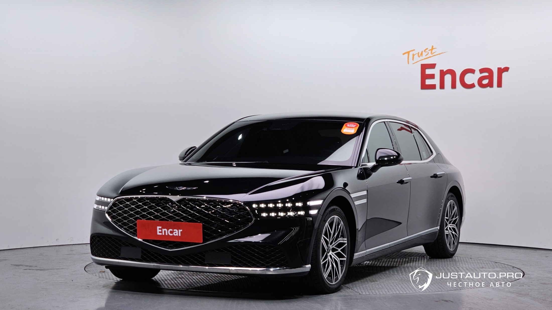 Автомобиль Genesis G90