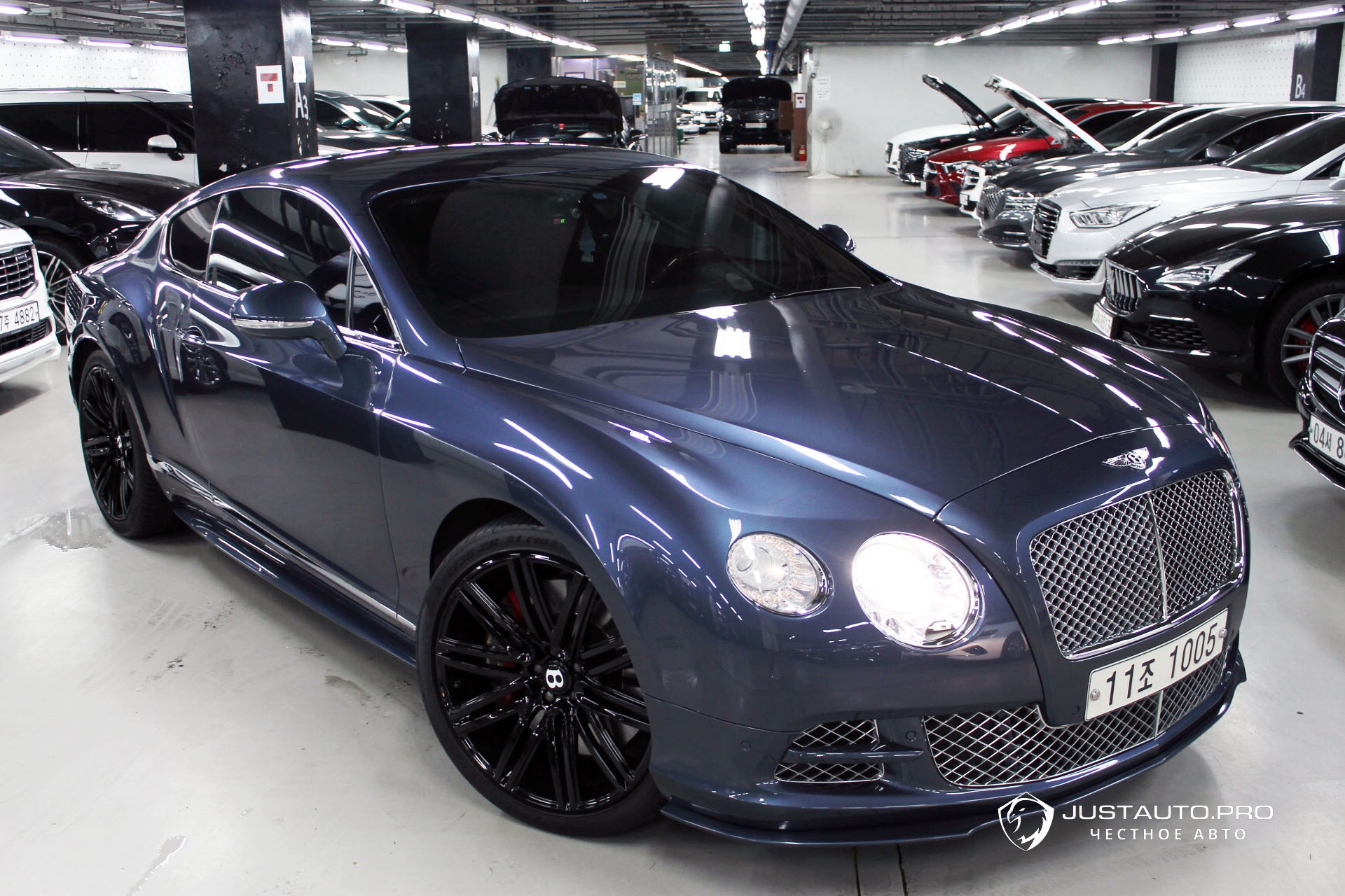 Автомобиль Bentley Continental