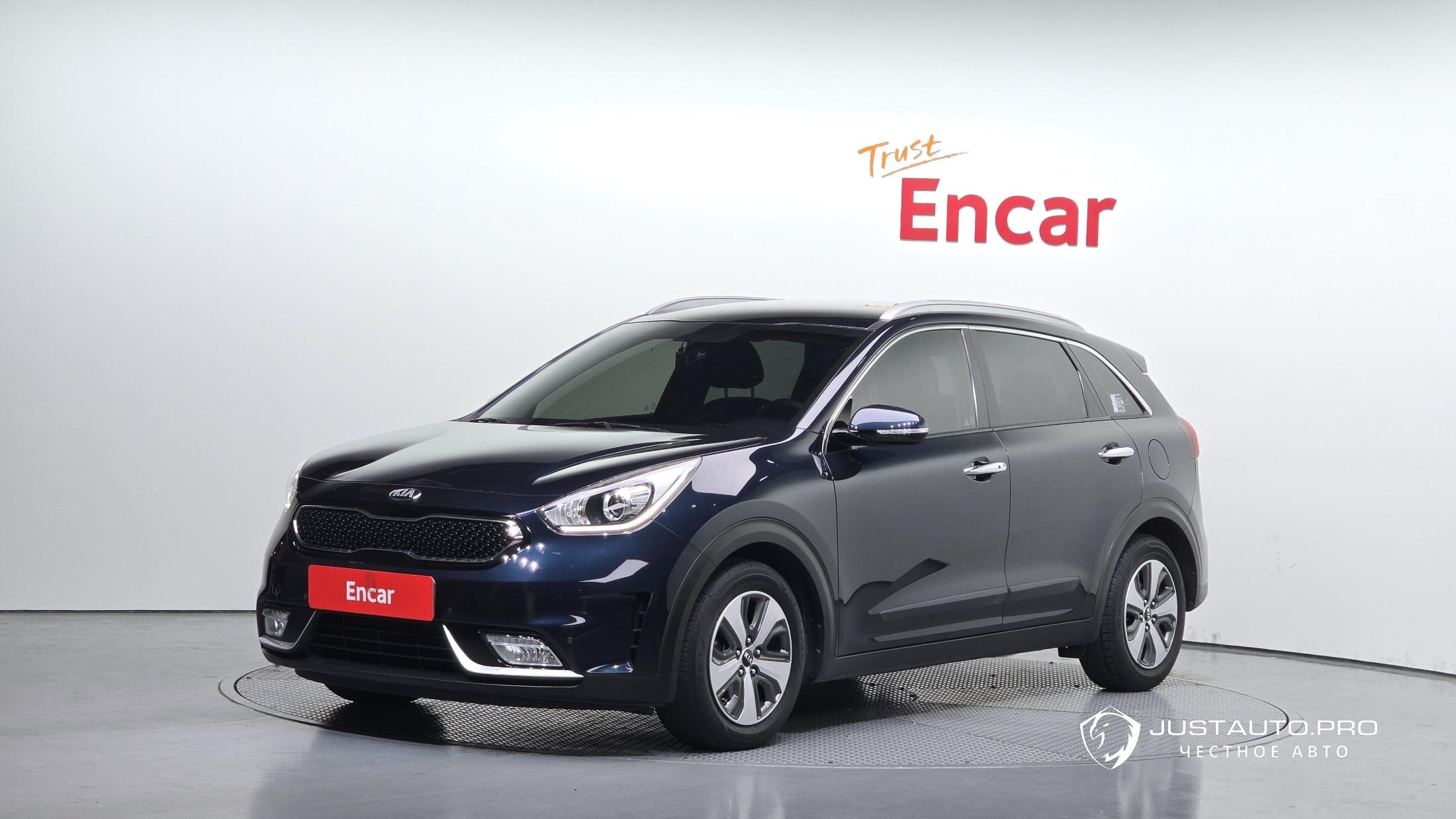 Автомобиль Kia Niro