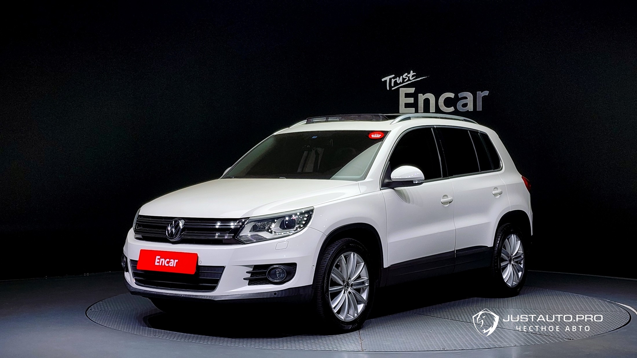 Автомобиль Volkswagen Tiguan