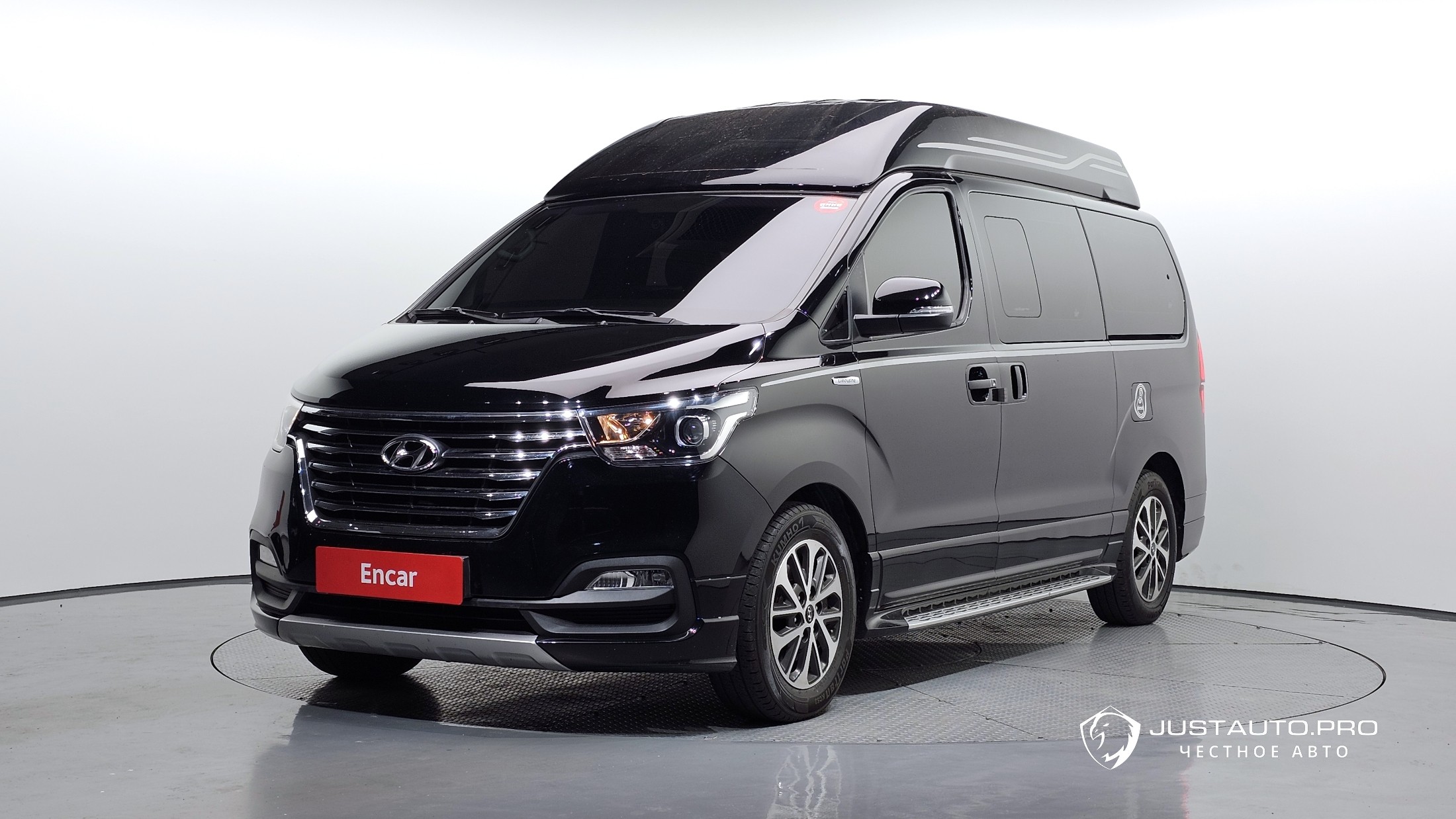 Автомобиль Hyundai Starex