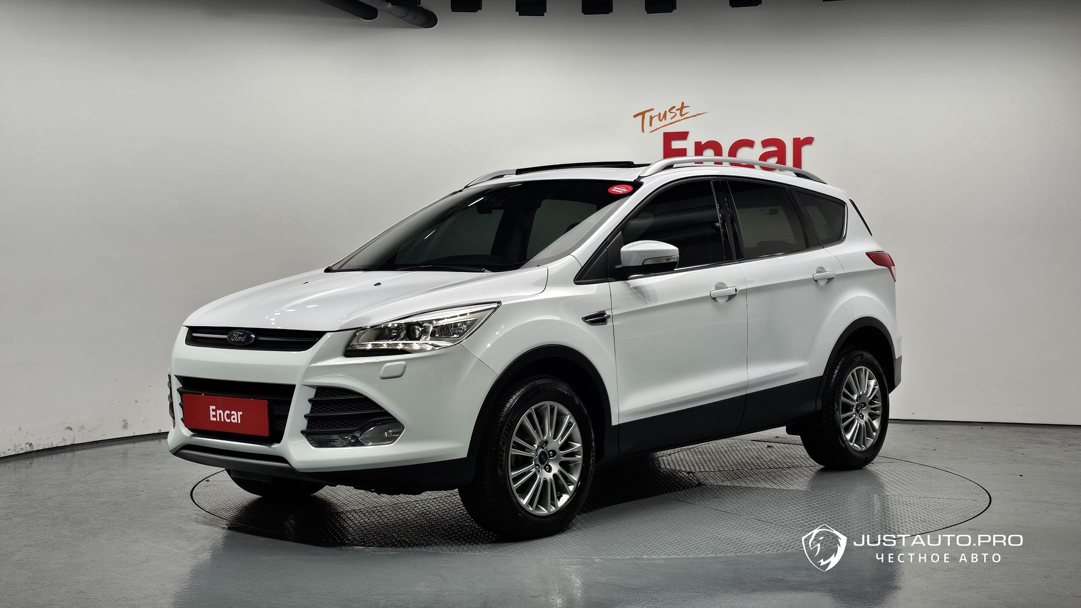 Автомобиль Ford Kuga