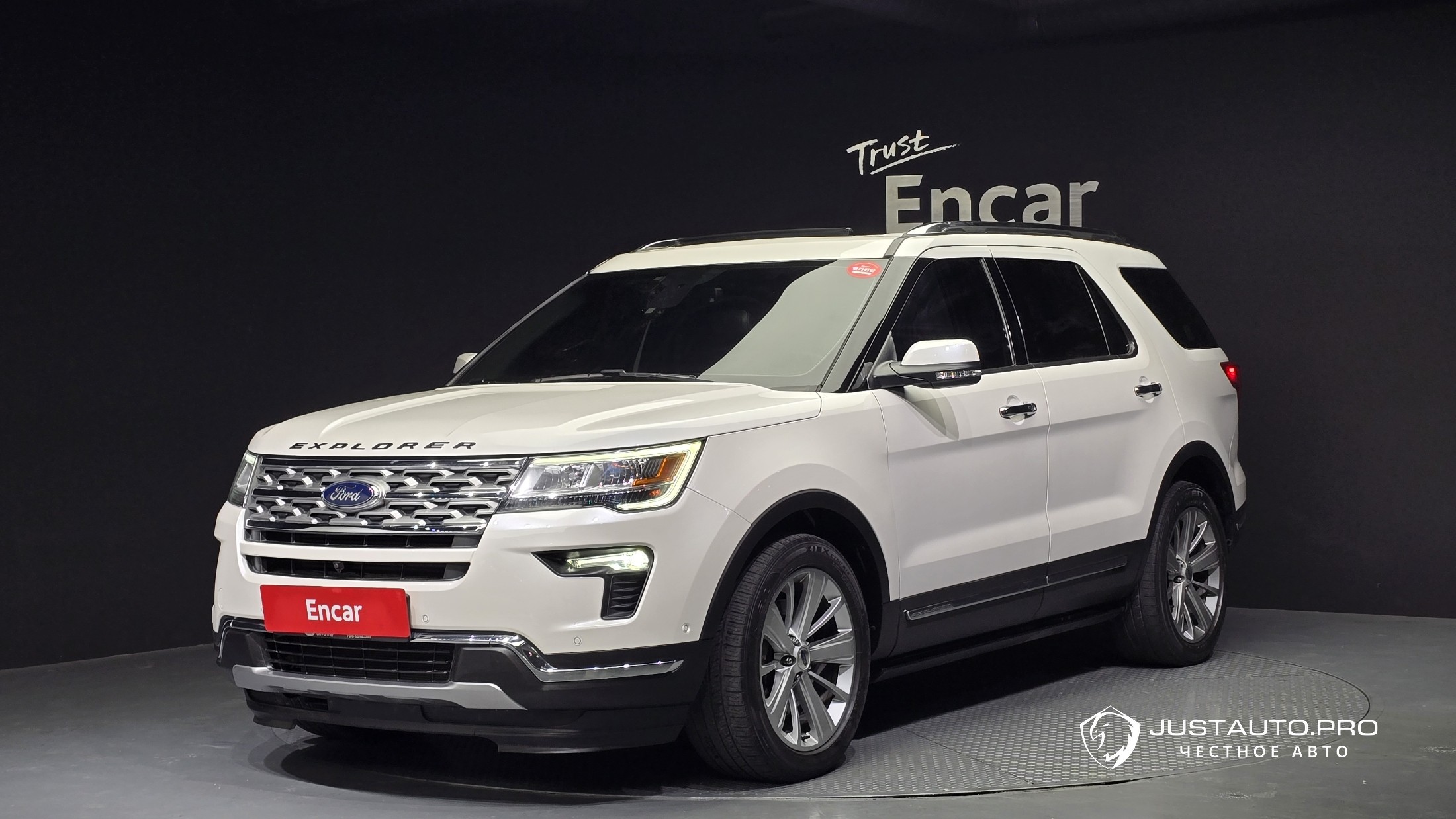 Автомобиль Ford Explorer