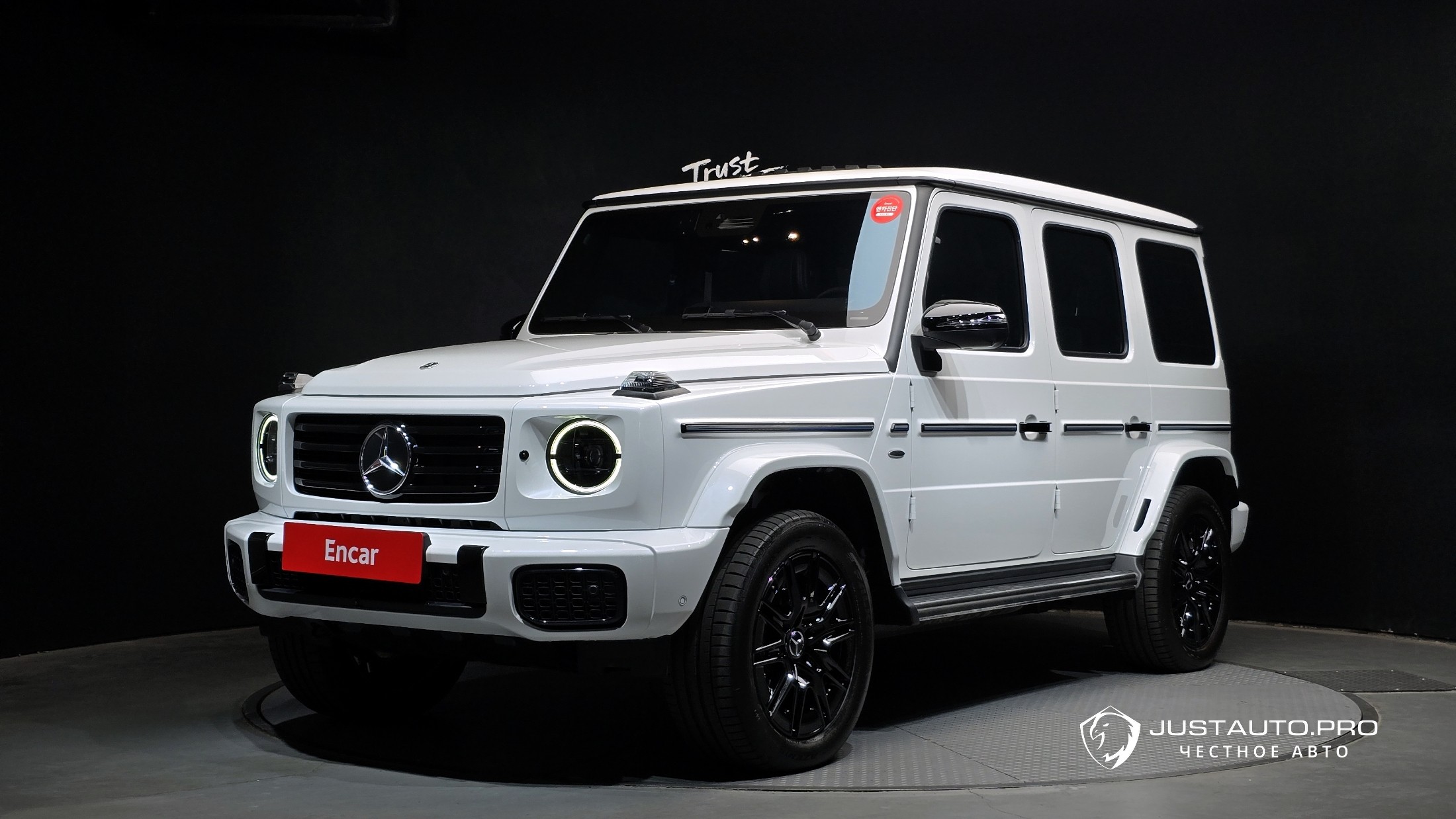 Автомобиль Mercedes-Benz G-Class