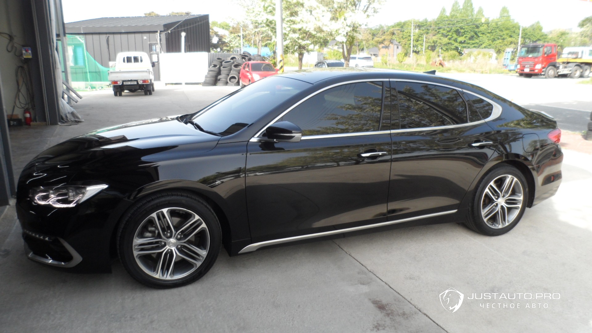 Автомобиль Hyundai Grandeur