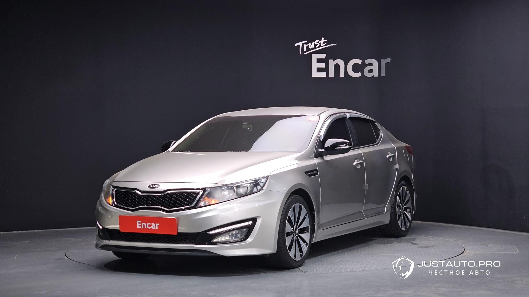 Автомобиль Kia K5