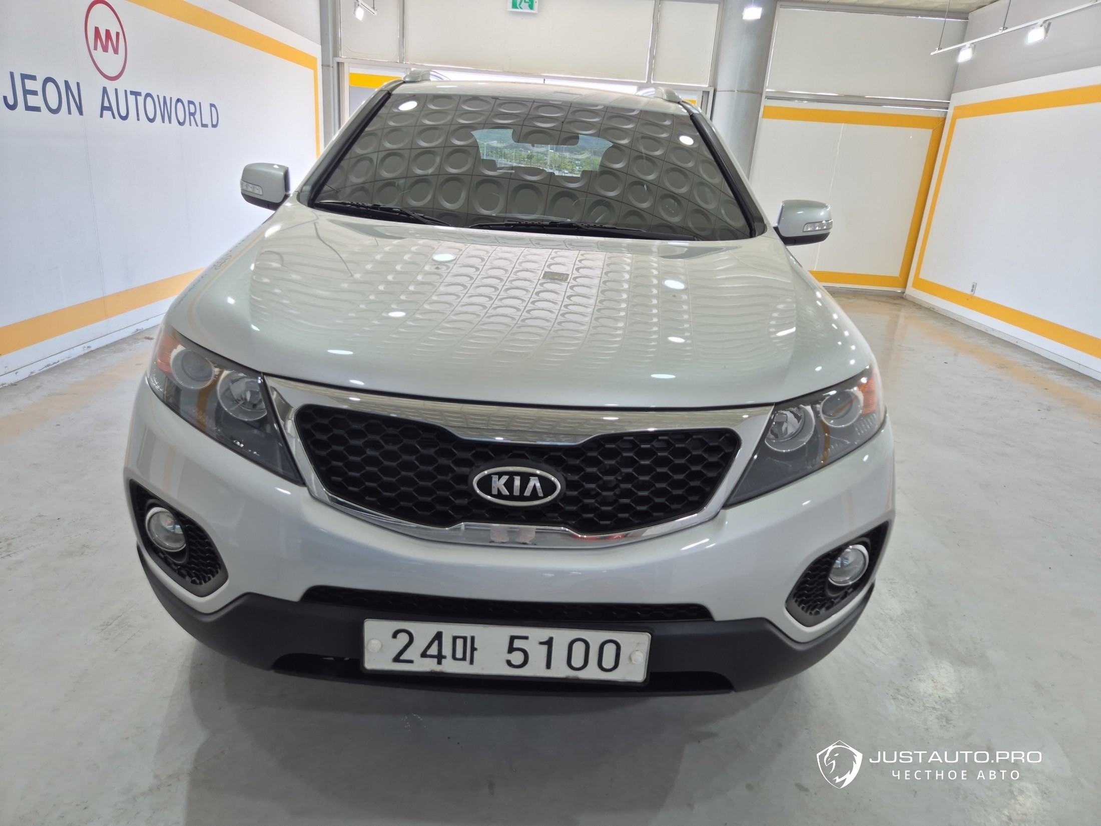 Автомобиль Kia Sorento