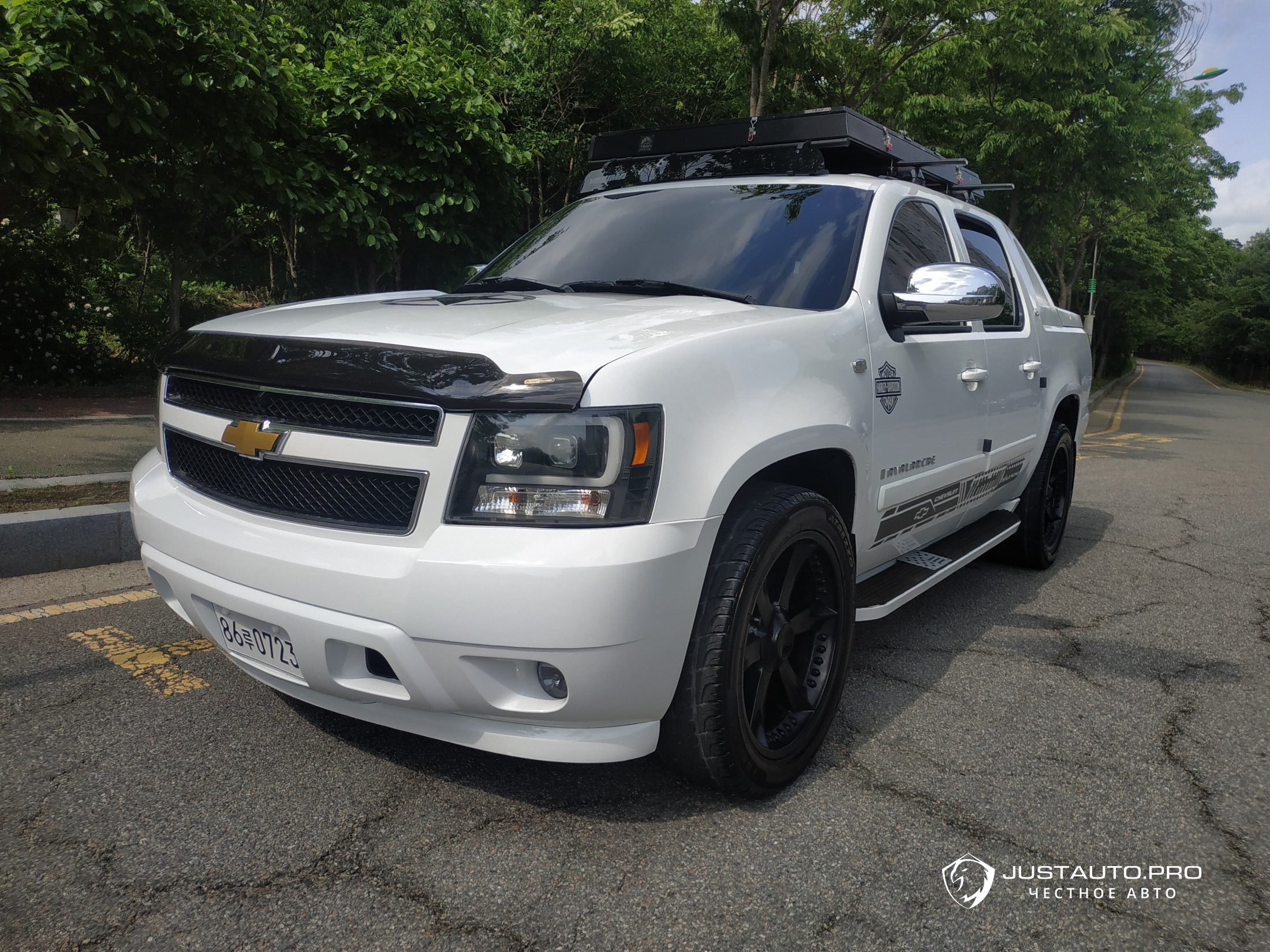 Автомобиль Chevrolet Avalanche