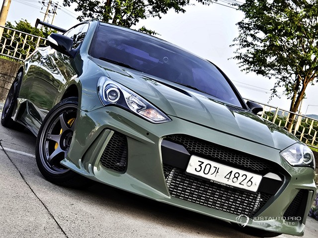 Автомобиль Hyundai Genesis