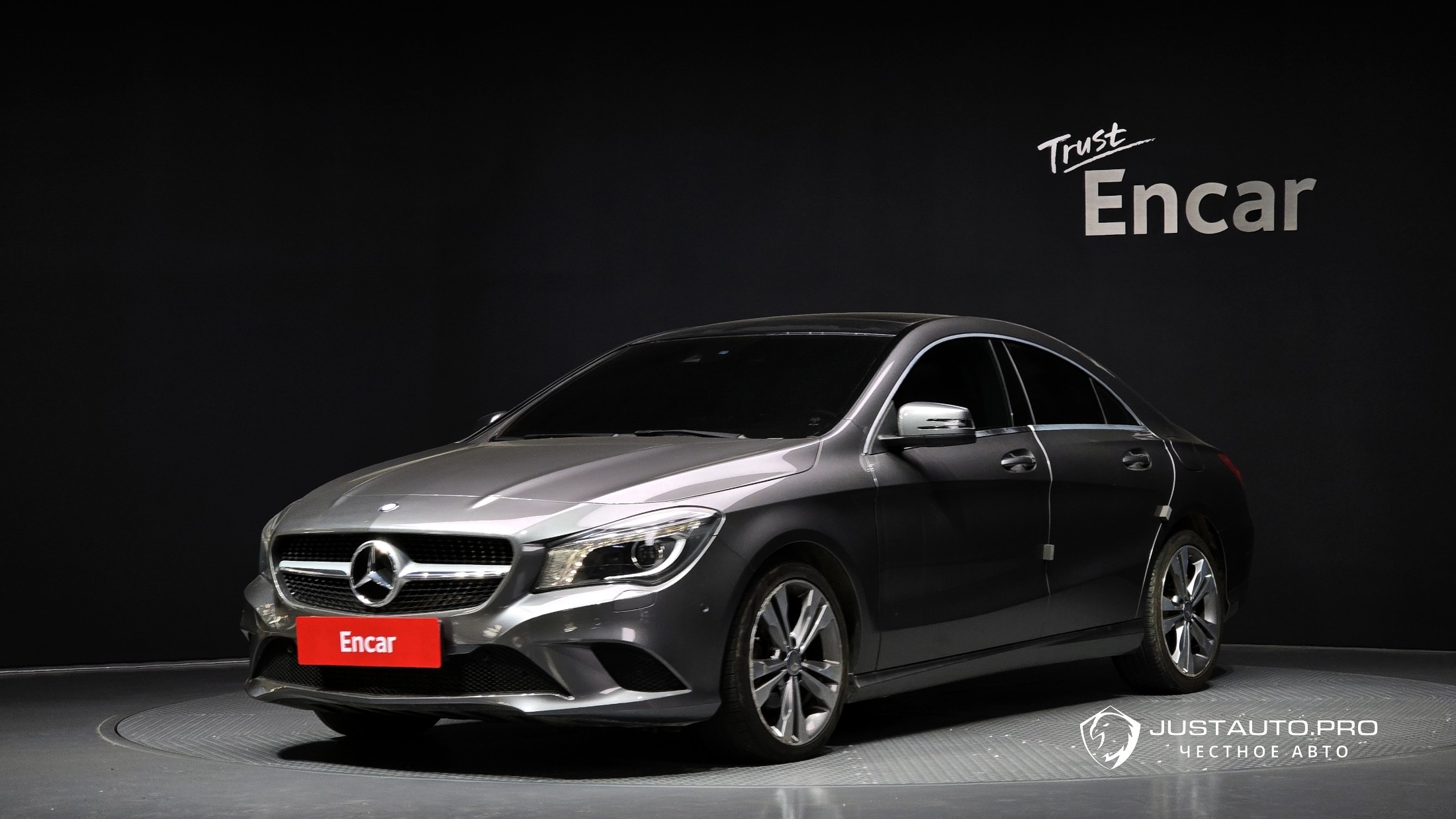 Автомобиль Mercedes-Benz CLA-Class