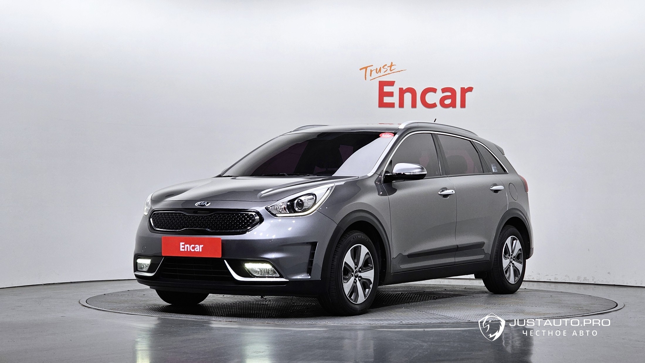 Автомобиль Kia Niro