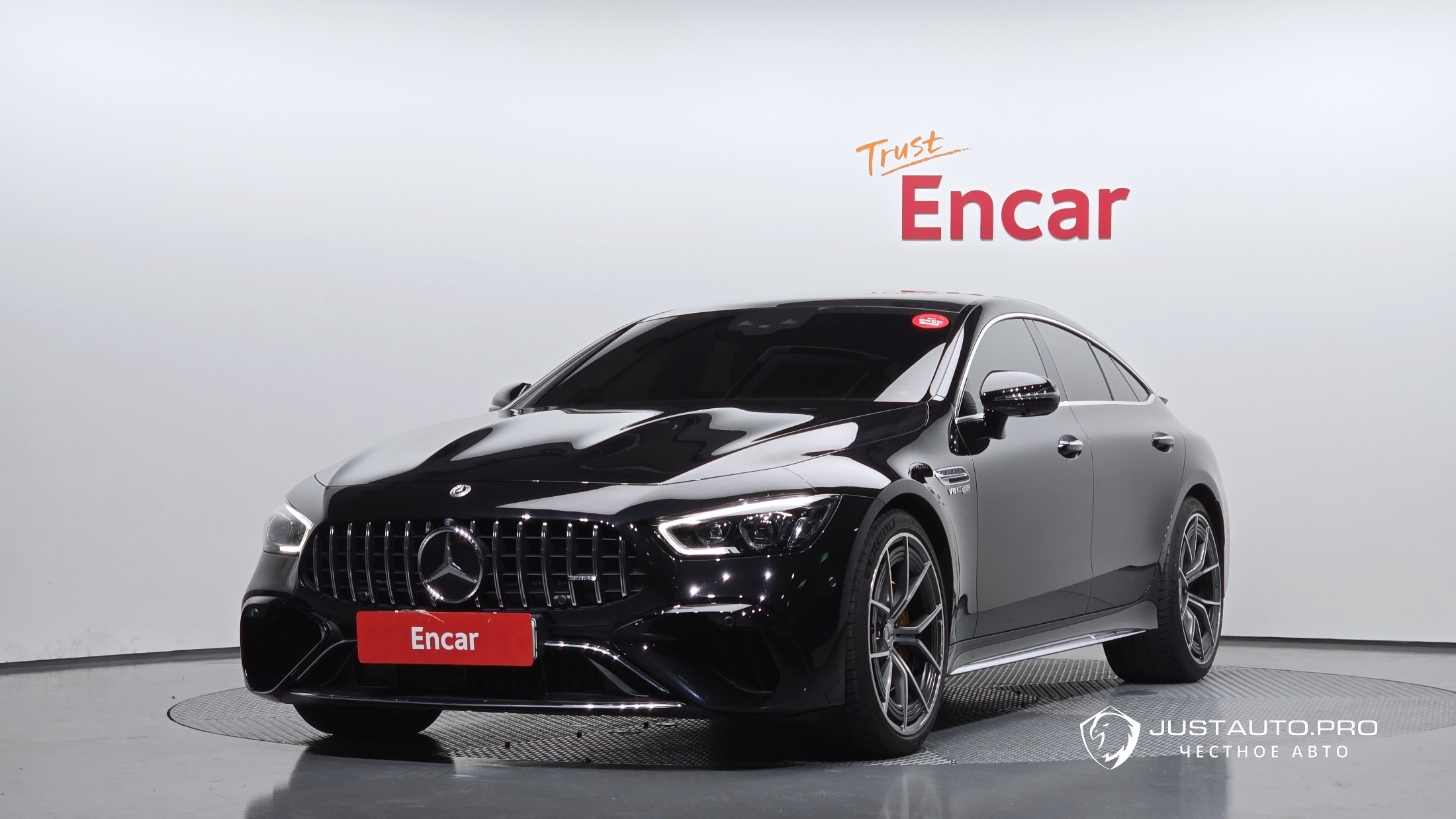 Автомобиль Mercedes-Benz AMG GT