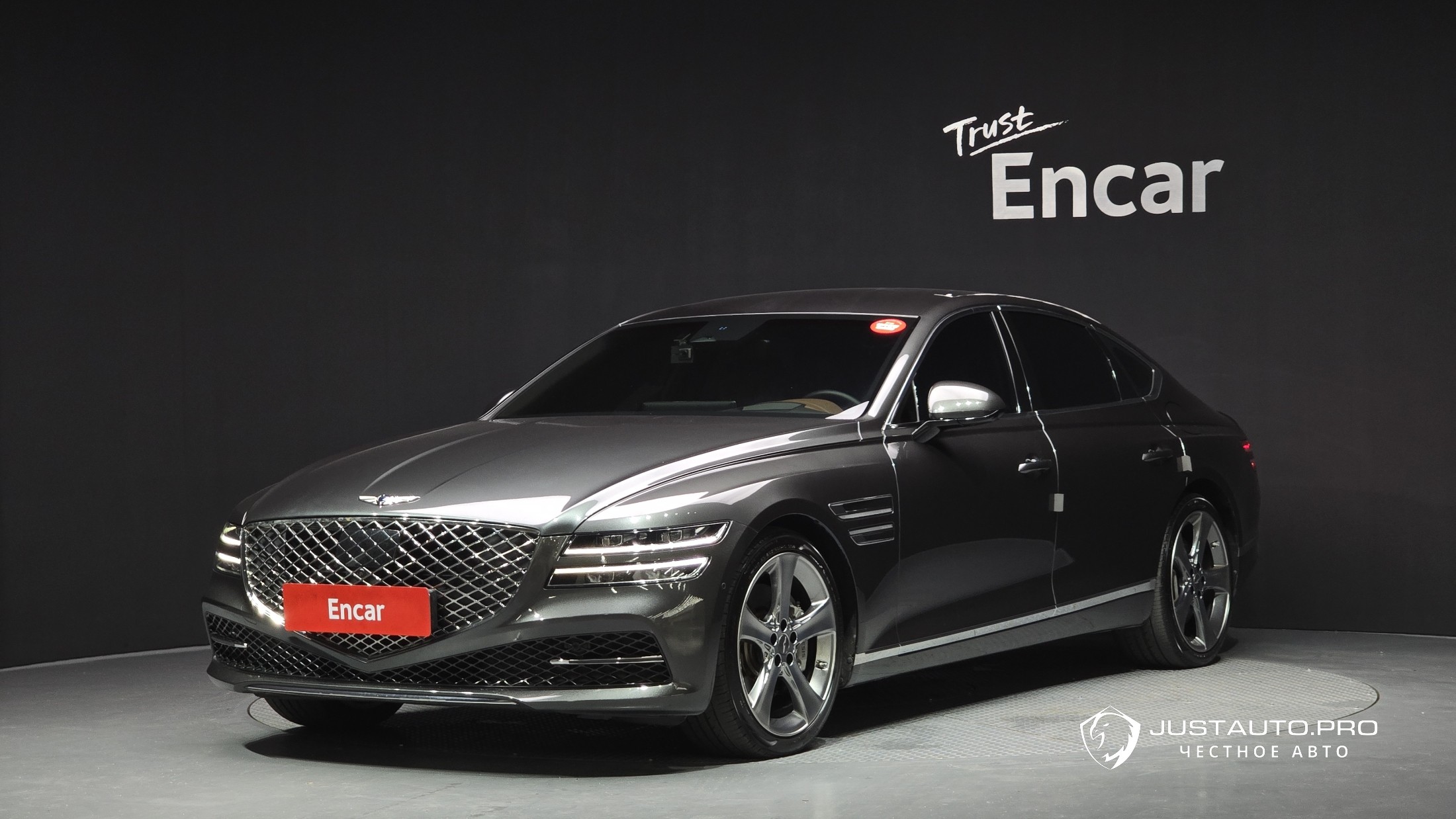 Автомобиль Genesis G80
