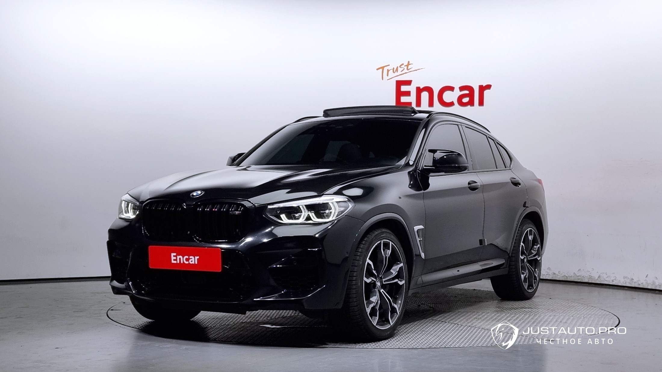 Автомобиль BMW X4M