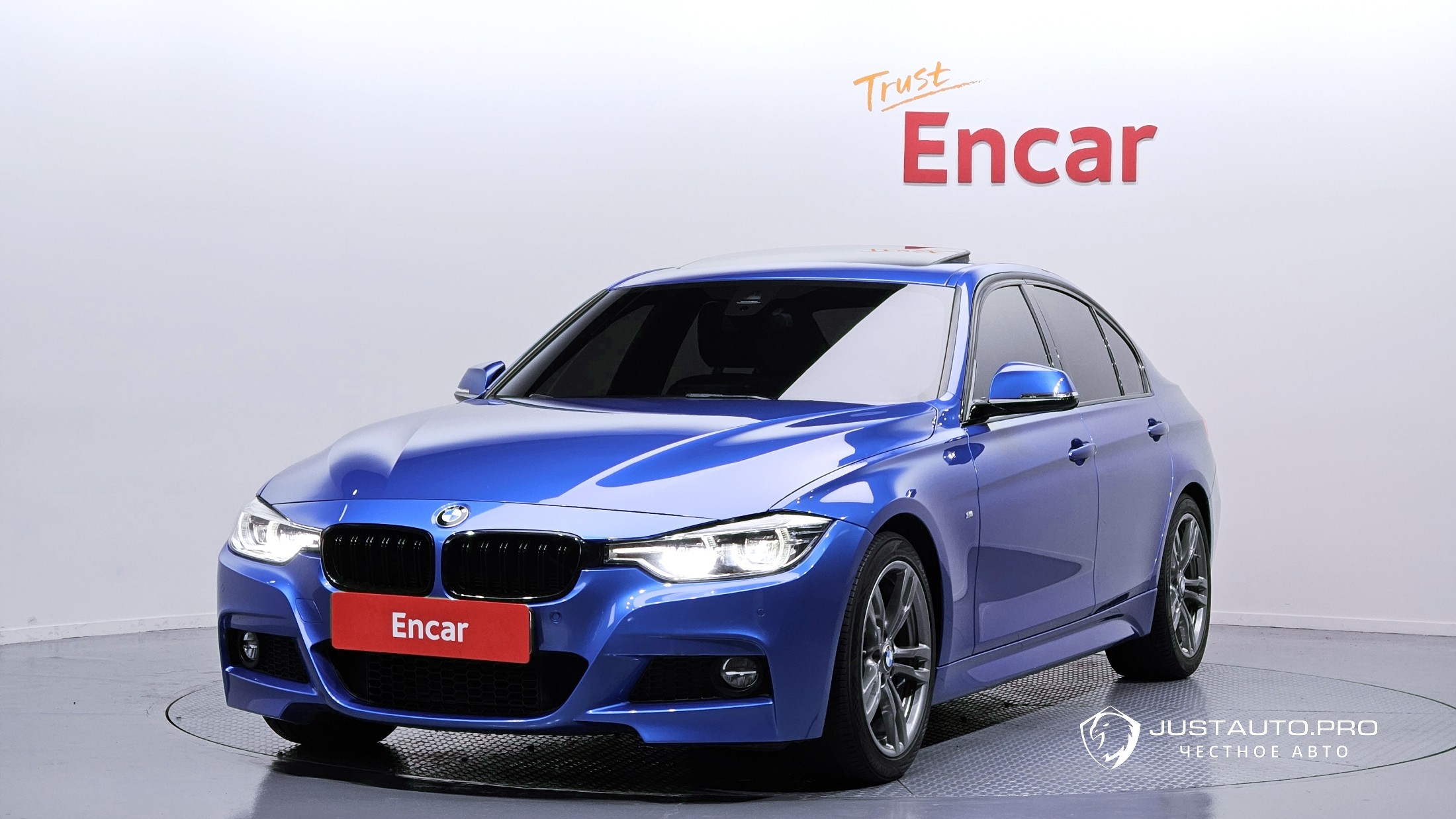 Автомобиль BMW 3-Series