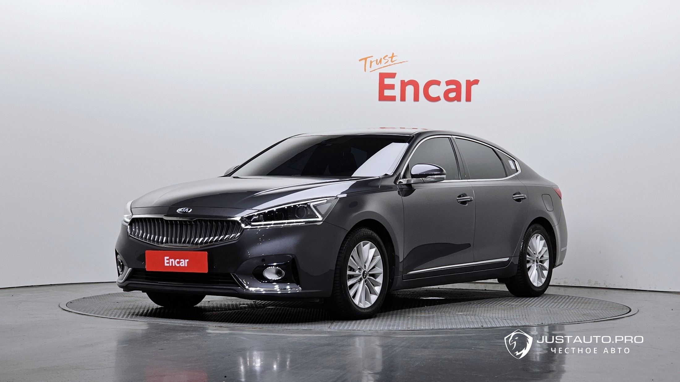 Автомобиль Kia K7
