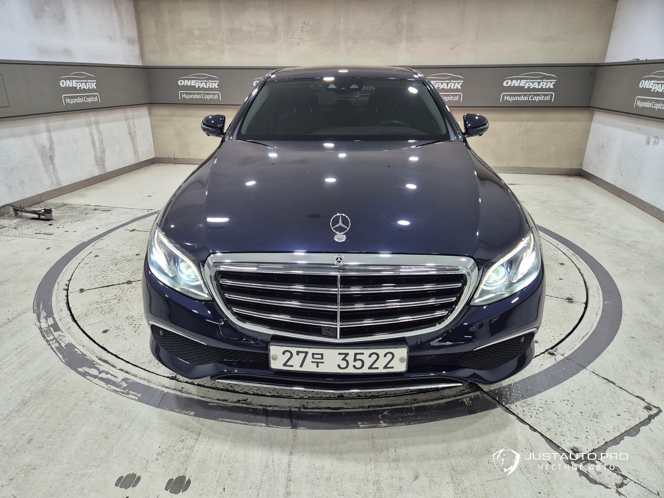 Автомобиль Mercedes-Benz E-Class
