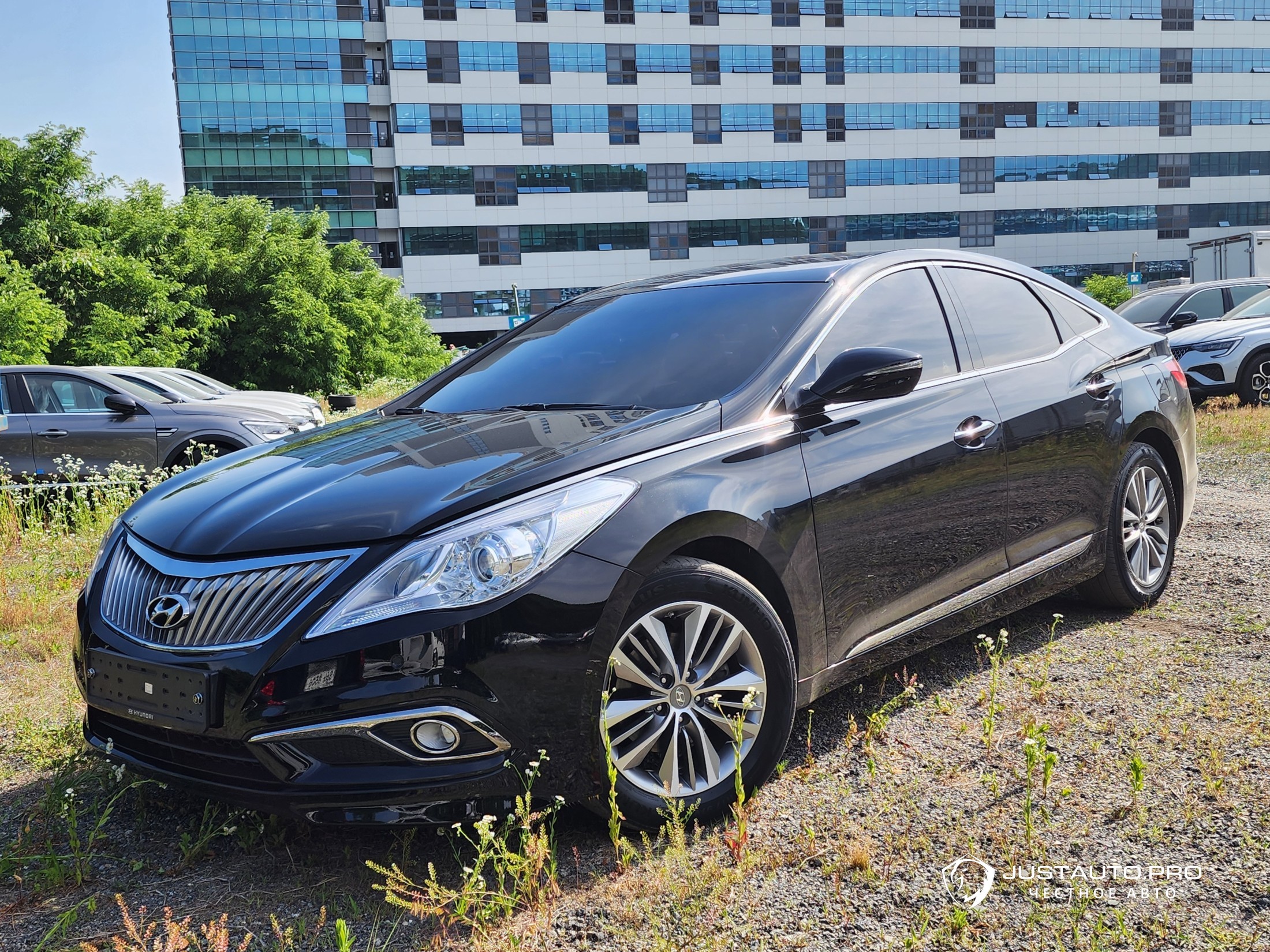 Автомобиль Hyundai Grandeur