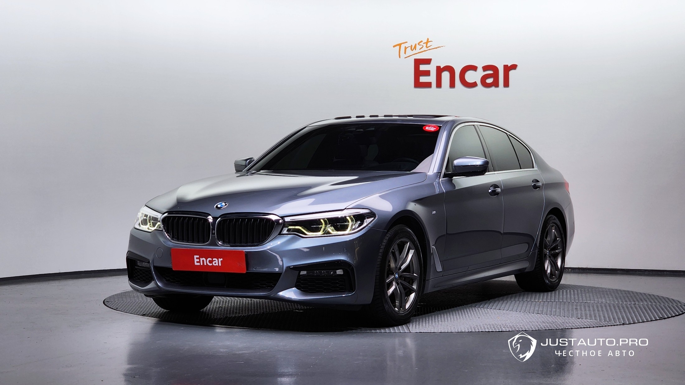 Автомобиль BMW 5-Series