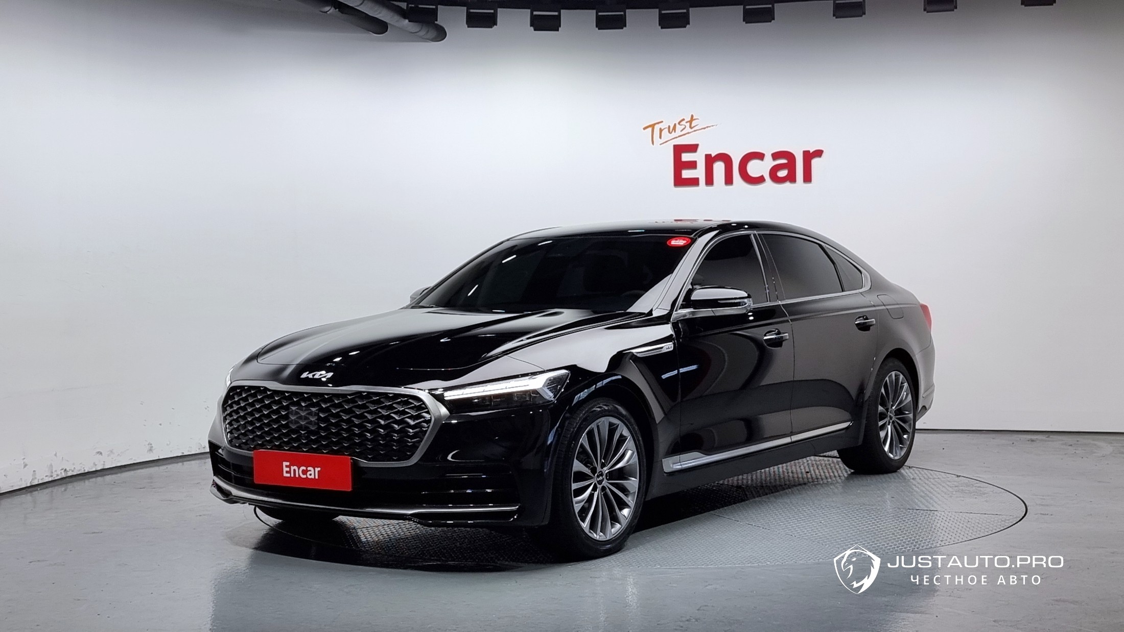 Автомобиль Kia K9