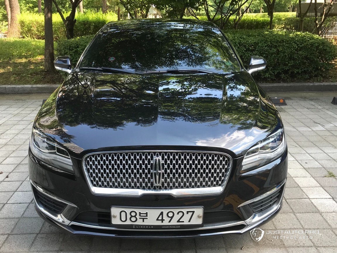 Автомобиль Lincoln MKZ