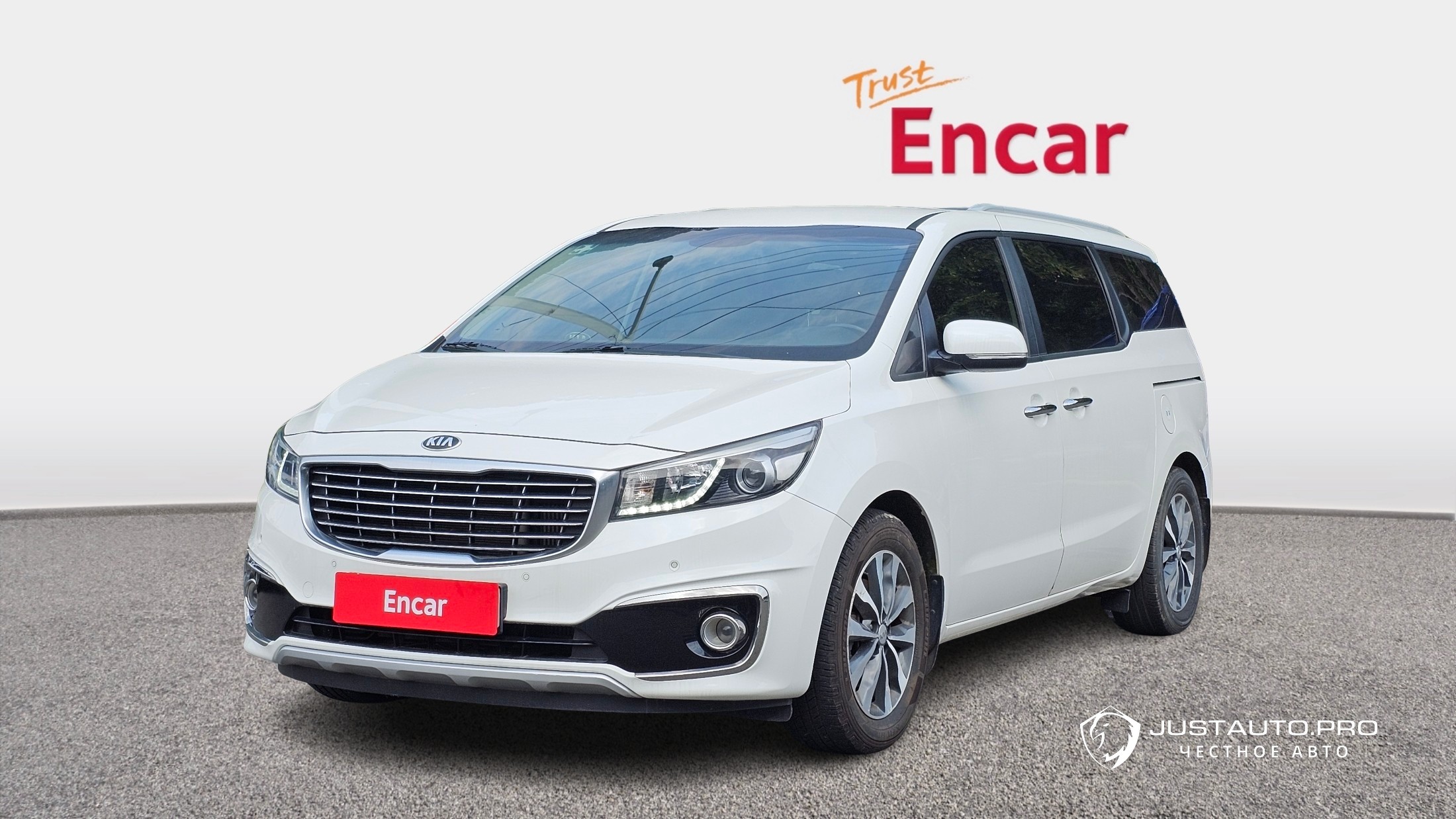 Автомобиль Kia Canival
