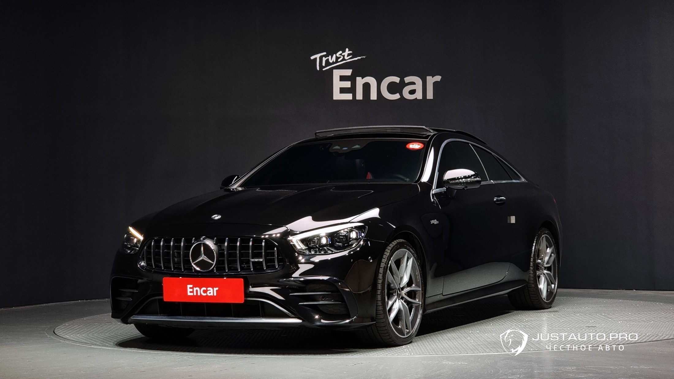 Автомобиль Mercedes-Benz E-Class