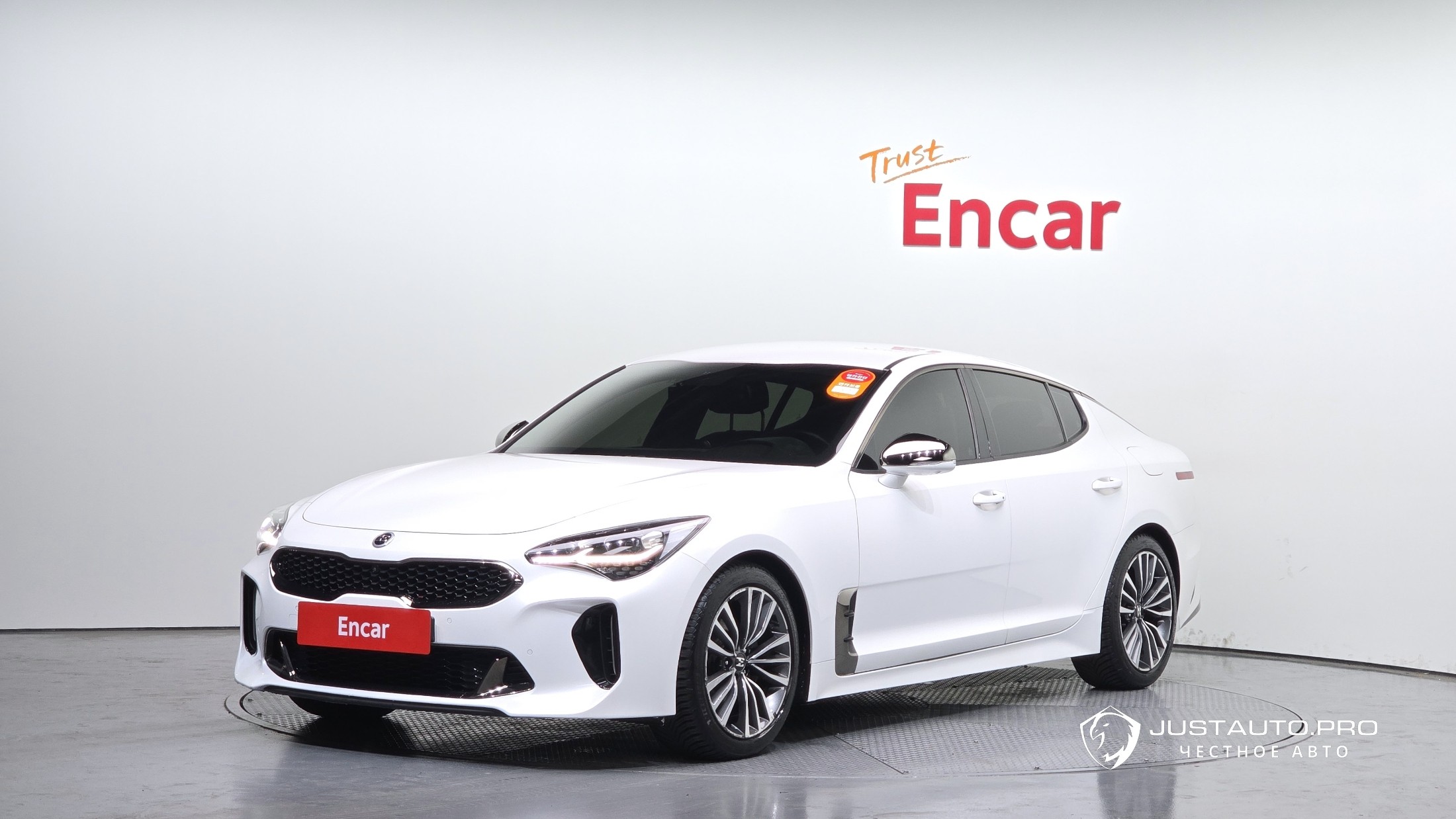 Автомобиль Kia Stinger