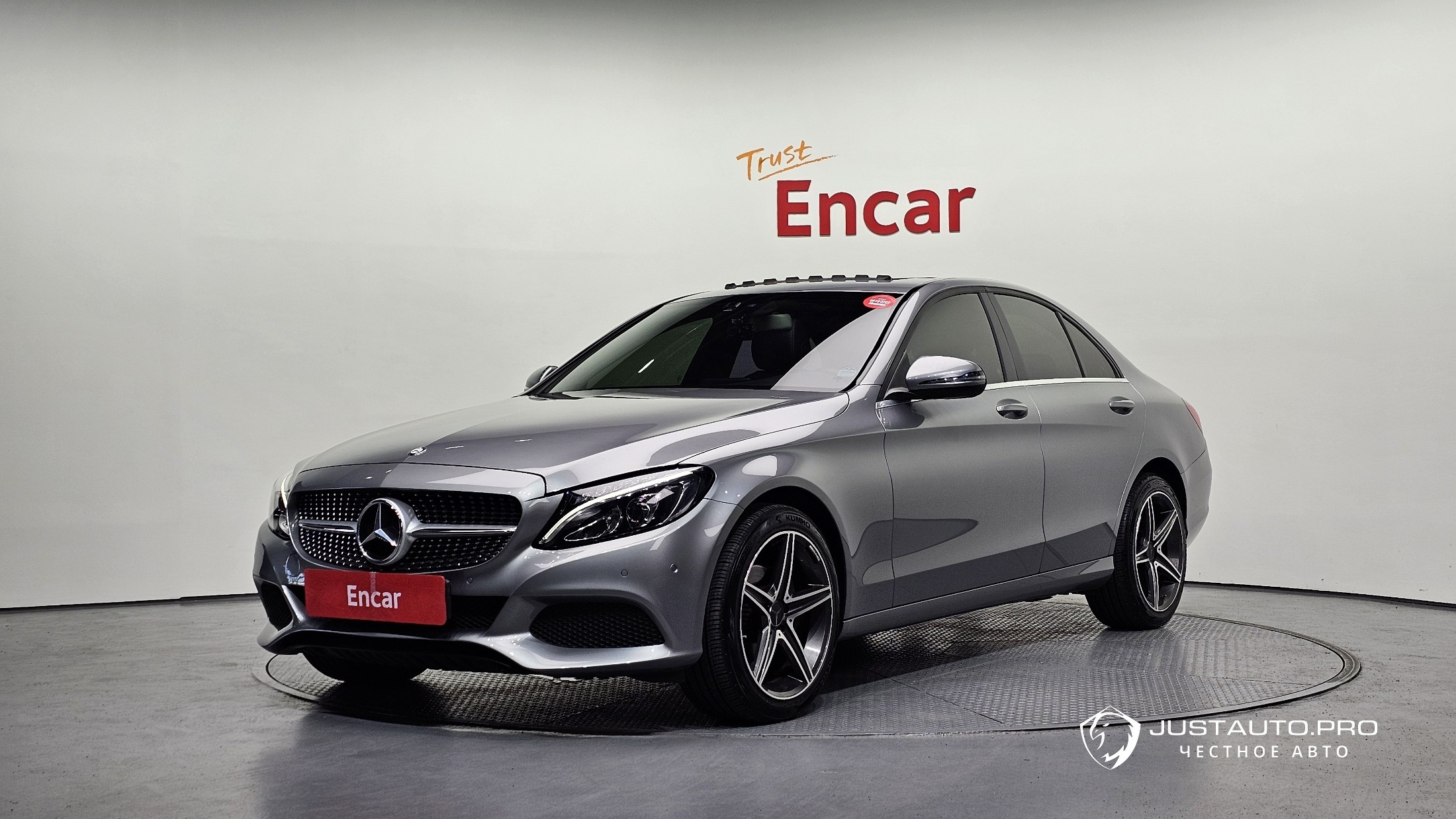 Автомобиль Mercedes-Benz C-Class
