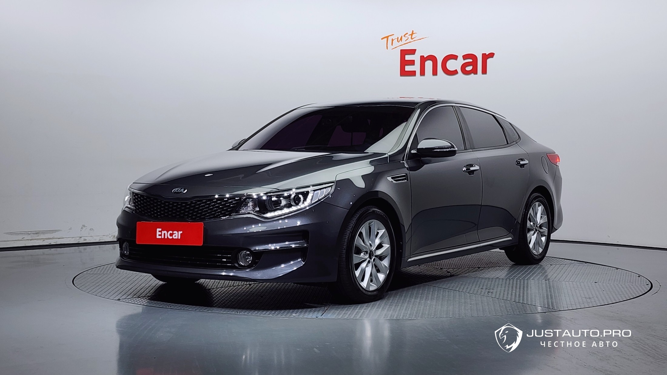 Автомобиль Kia K5