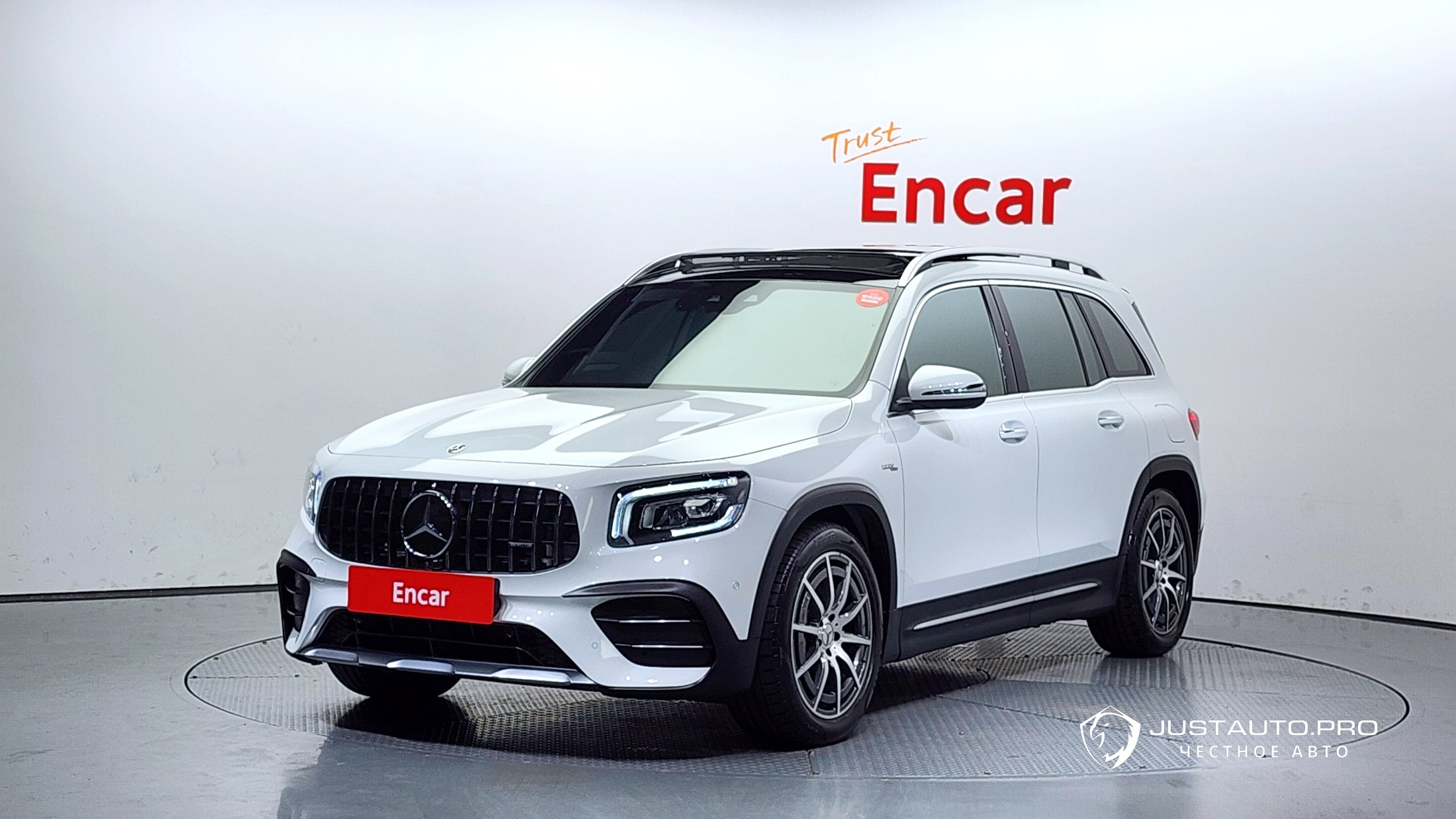 Автомобиль Mercedes-Benz GLB-Class