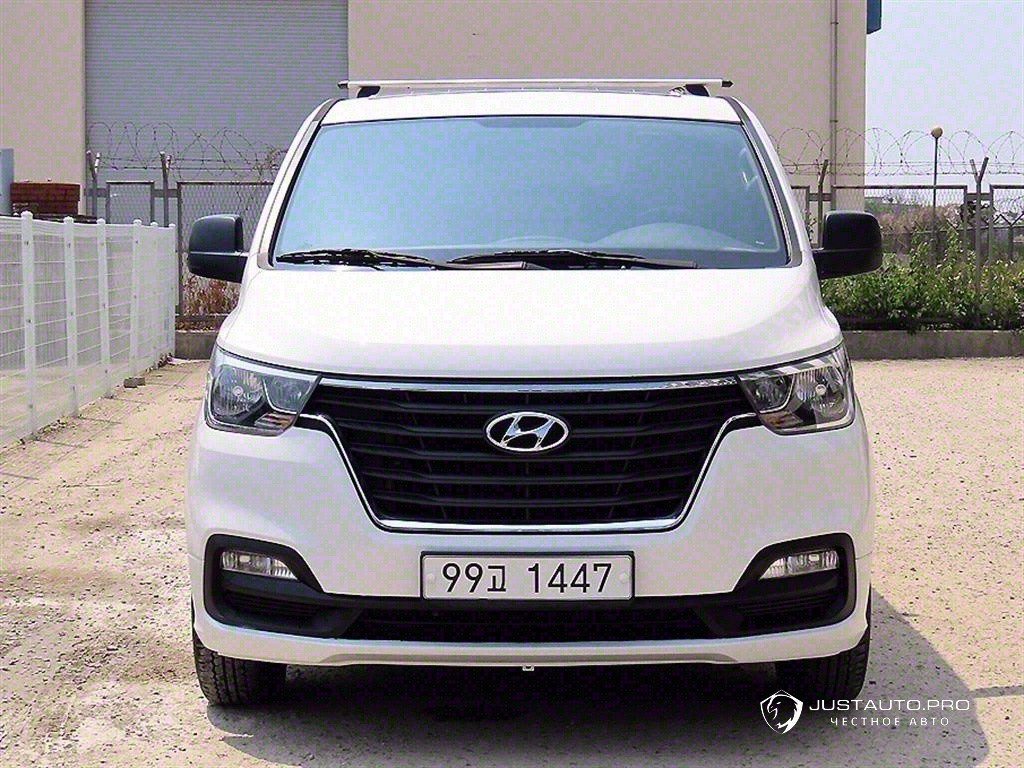 Автомобиль Hyundai Starex
