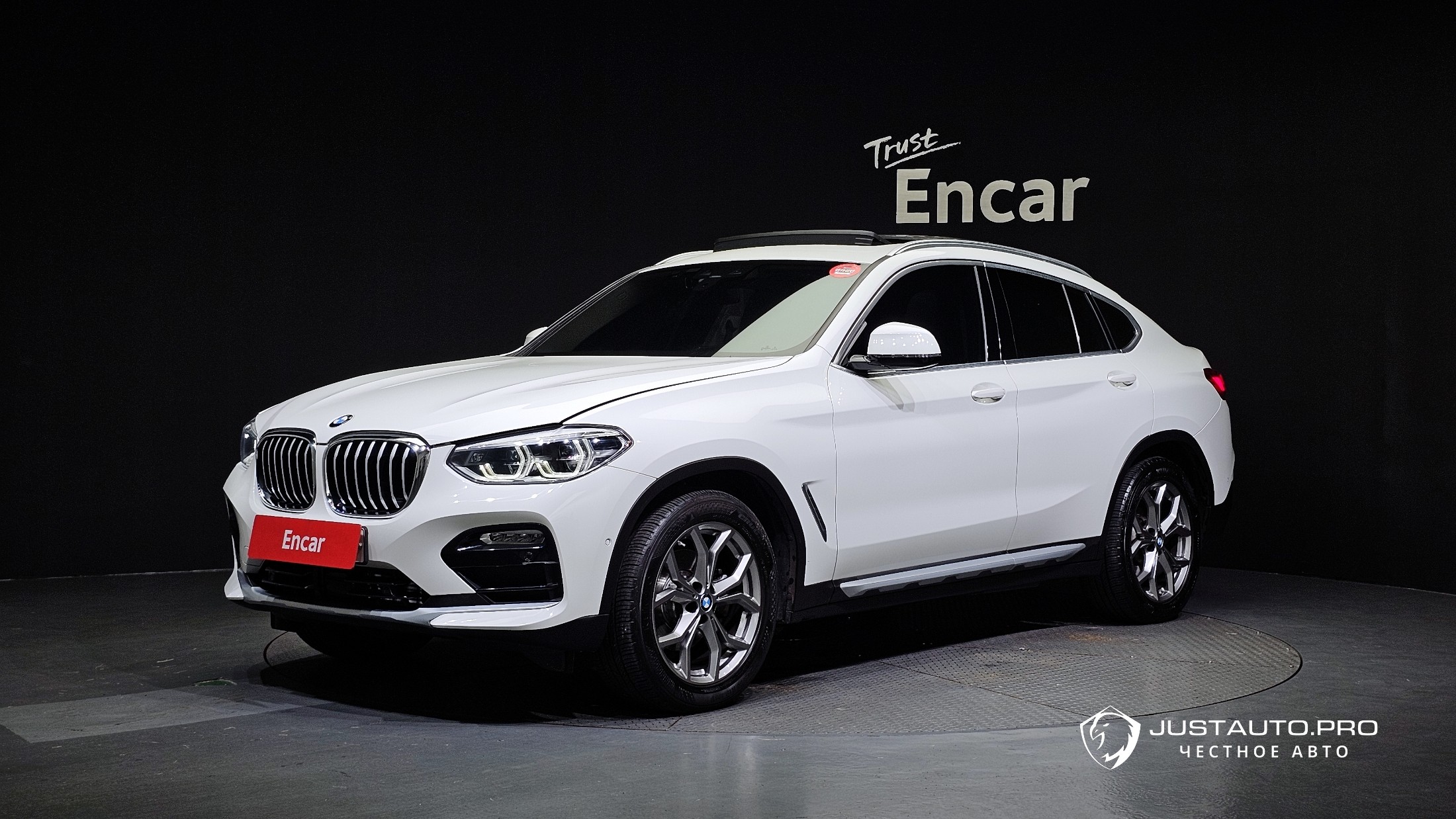 Автомобиль BMW X4