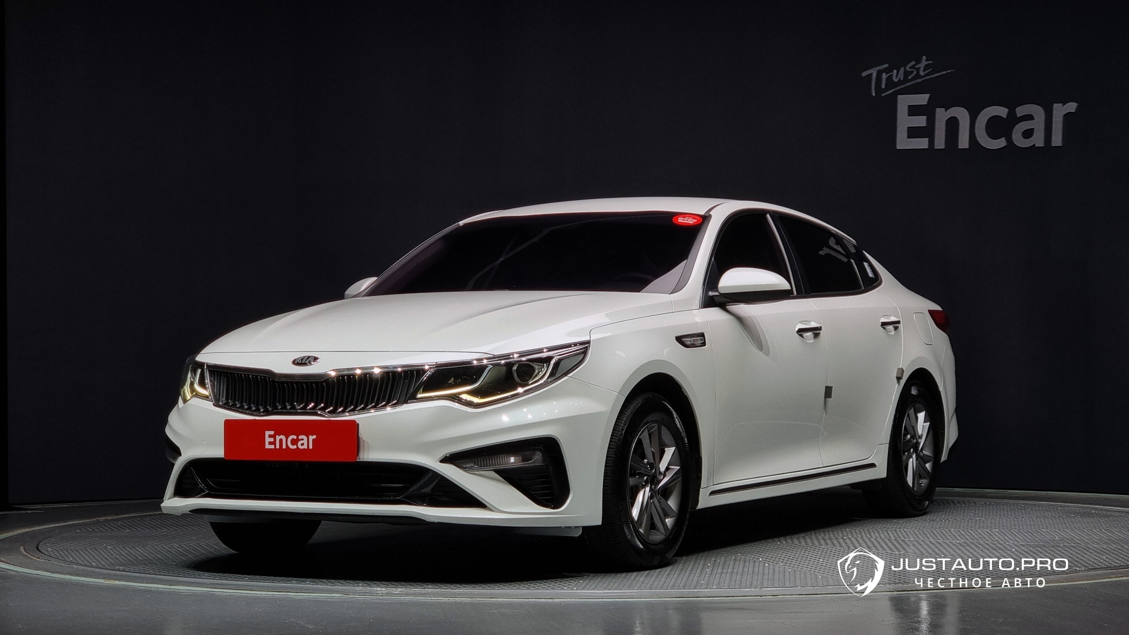 Автомобиль Kia K5