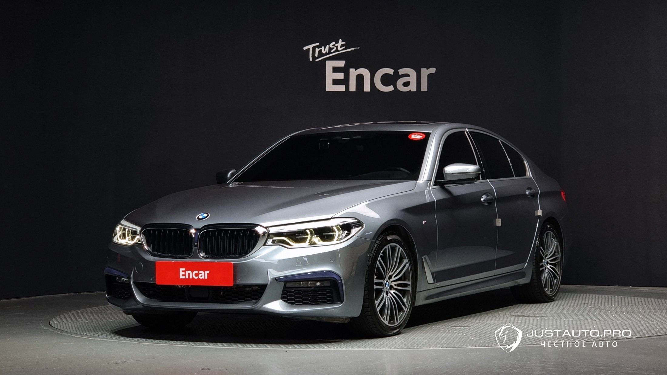 Автомобиль BMW 5-Series
