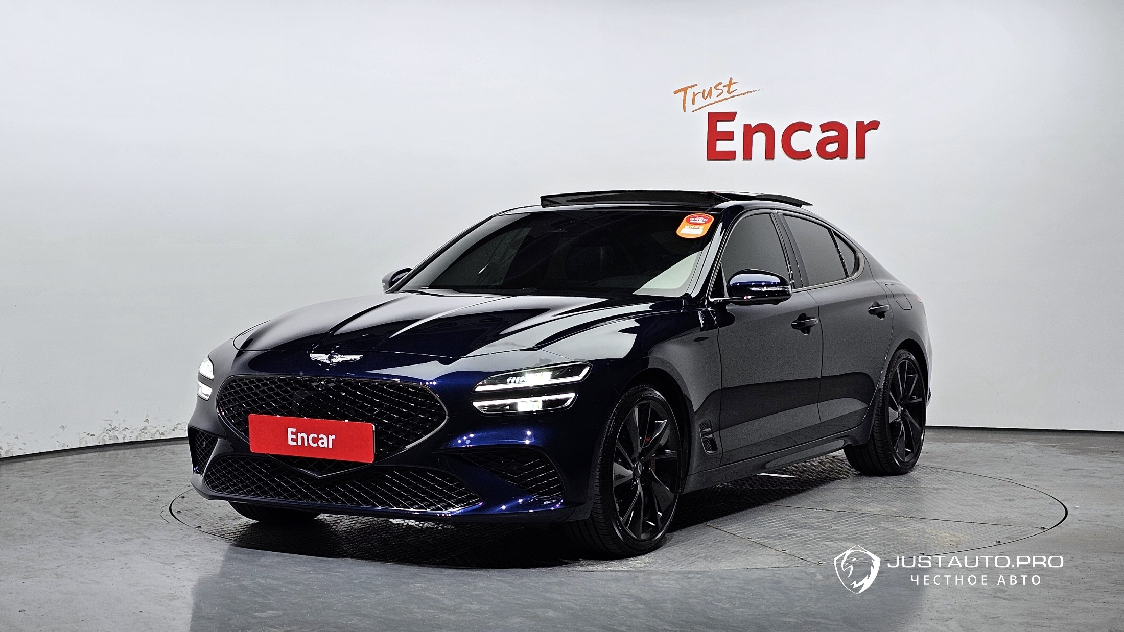 Автомобиль Genesis G70