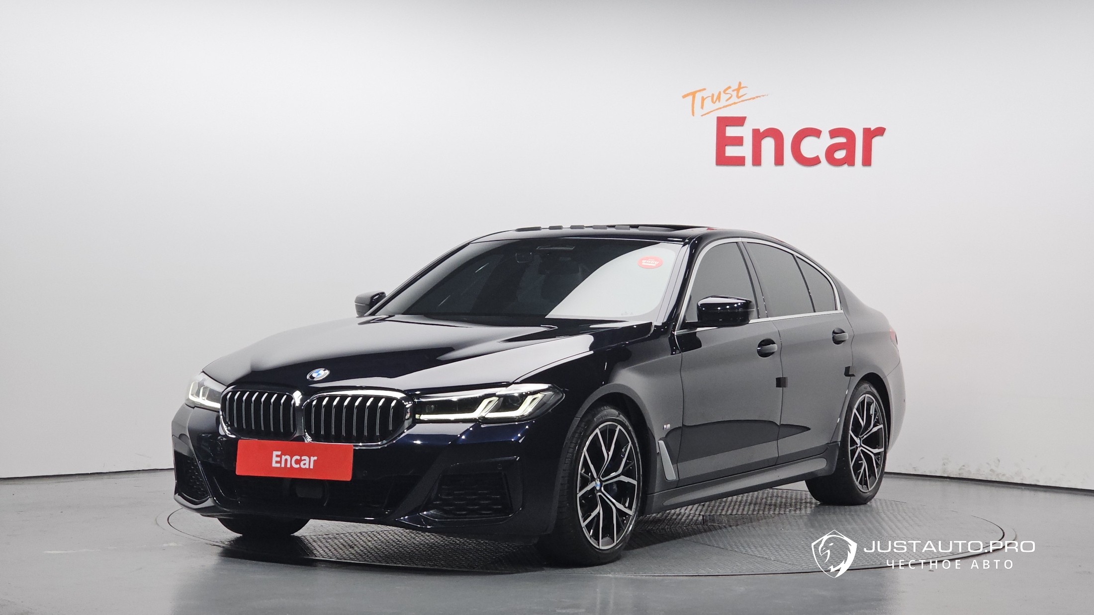 Автомобиль BMW 5-Series