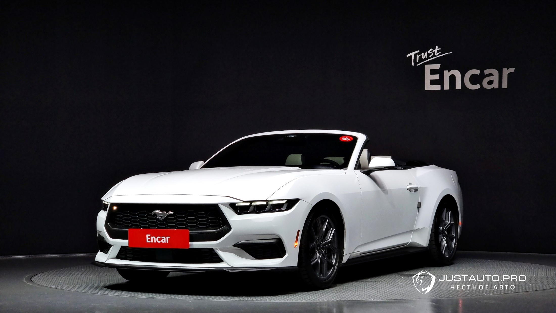 Автомобиль Ford Mustang