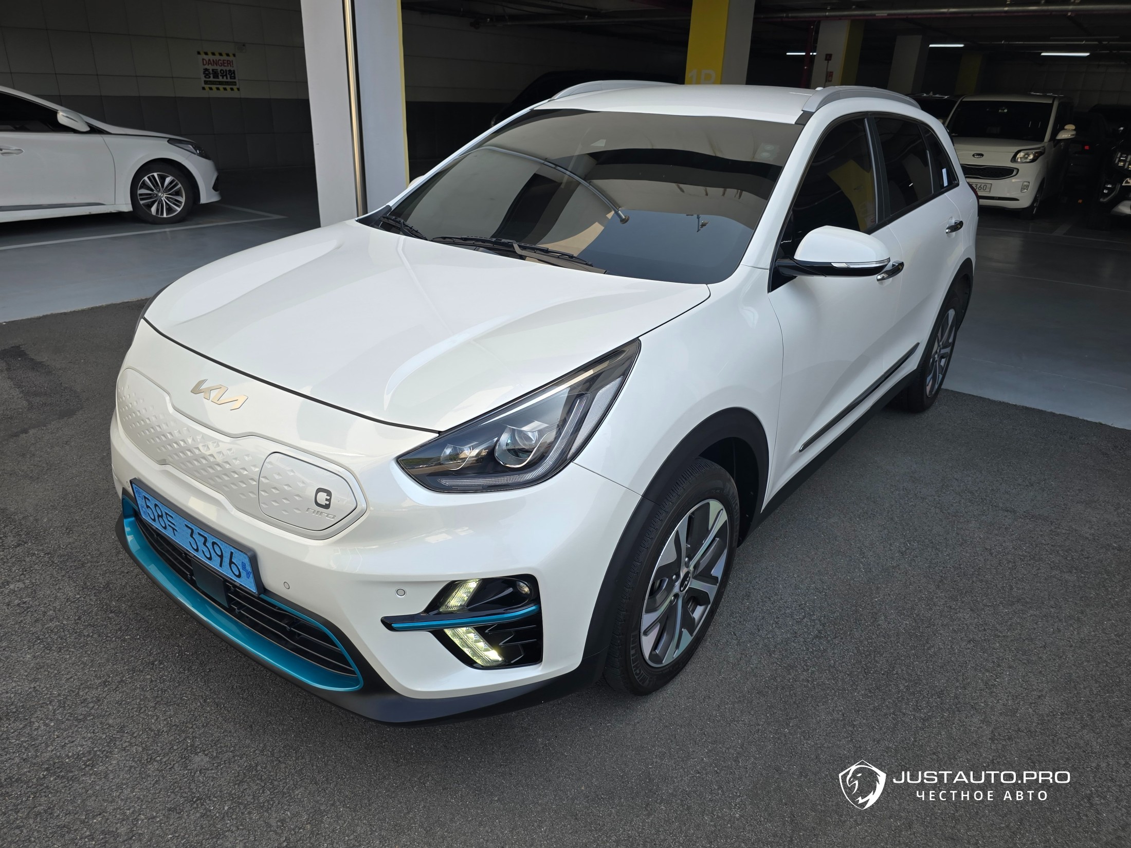 Автомобиль Kia Niro