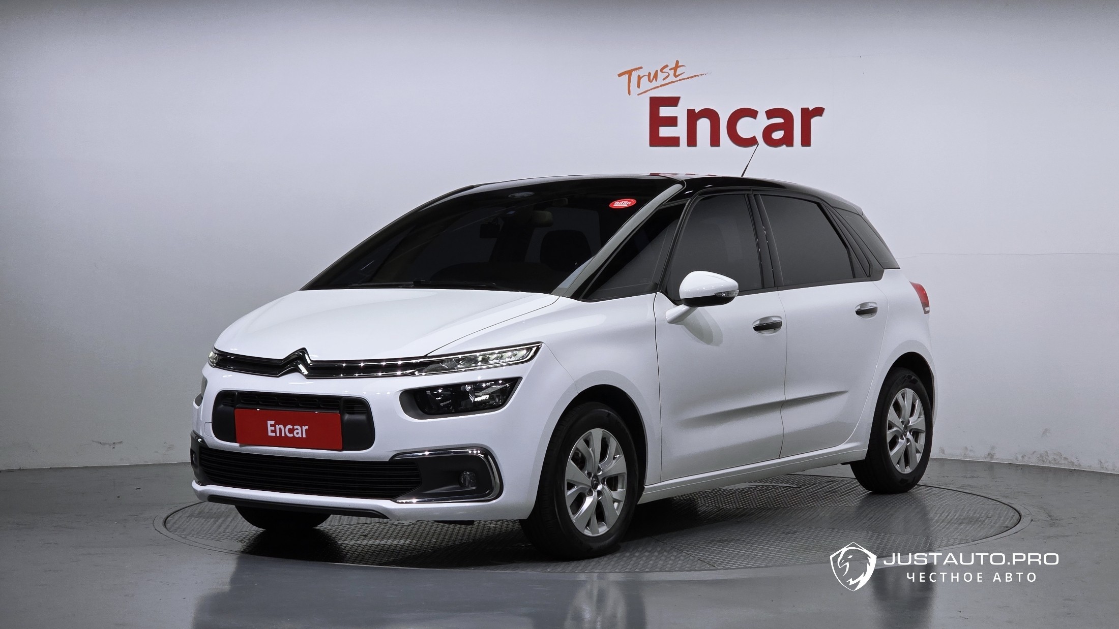 Автомобиль Citroen-DS C4 Picasso