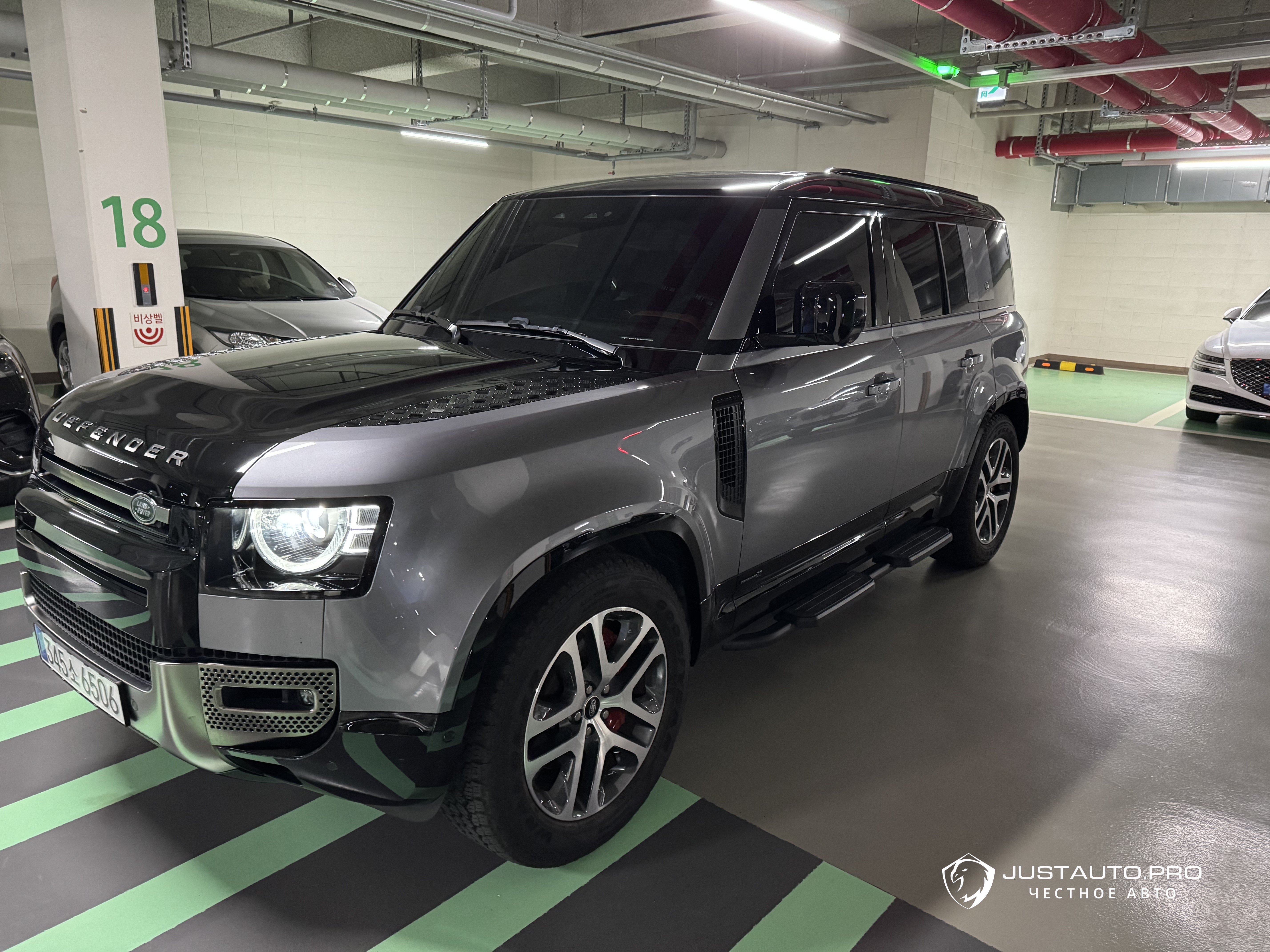 Автомобиль Land Rover Defender