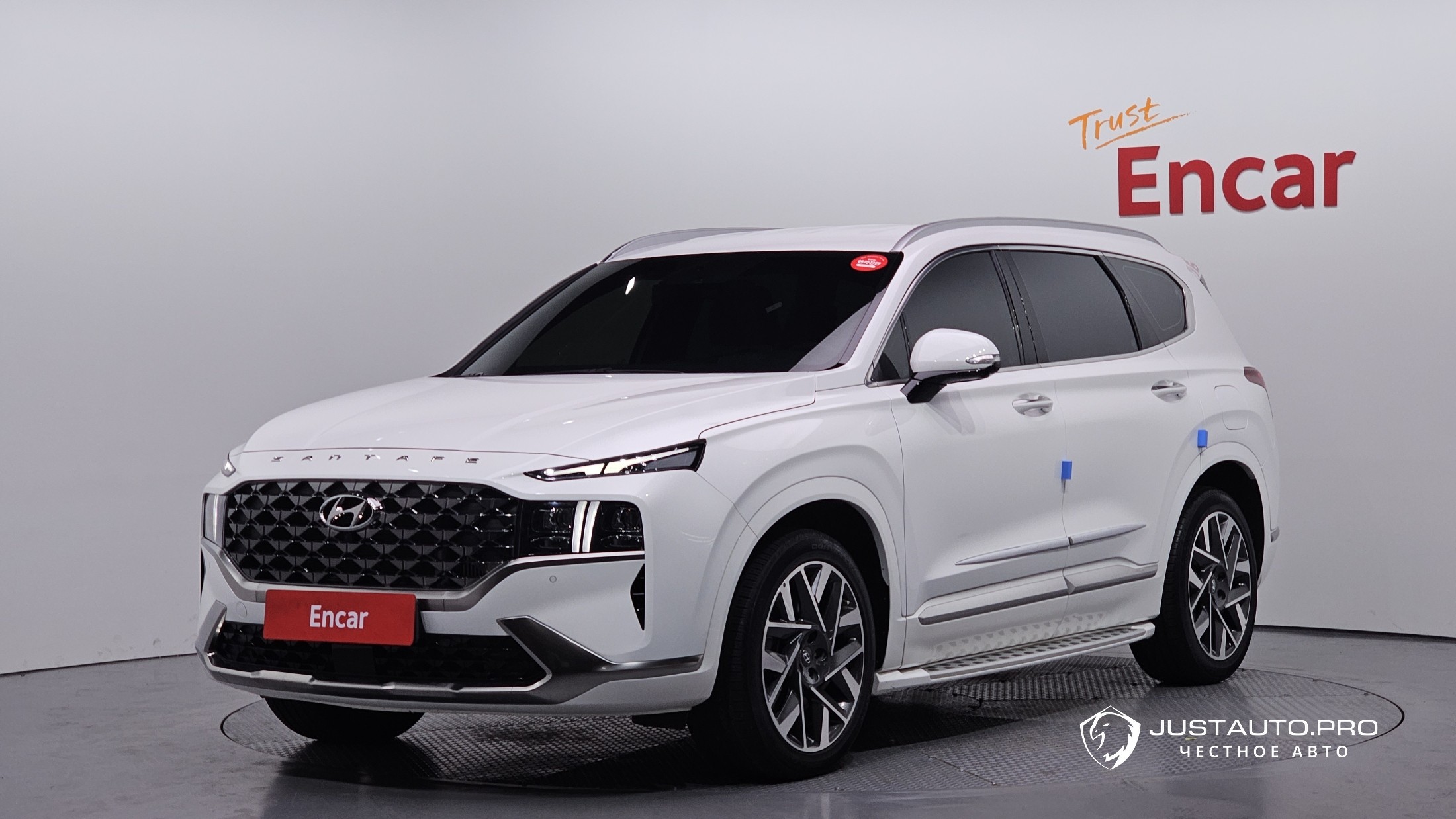 Автомобиль Hyundai Santafe