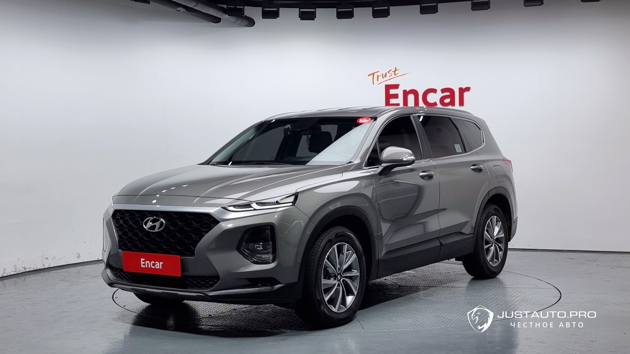 Автомобиль Hyundai Santafe