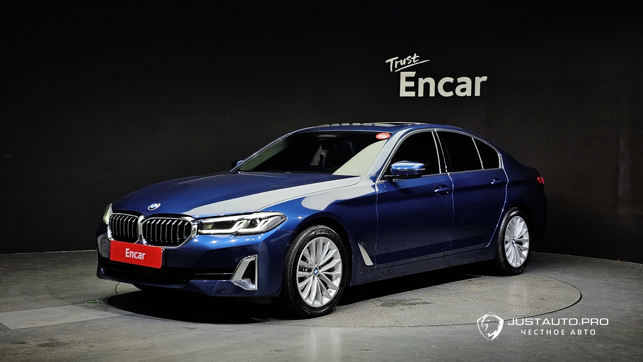 Автомобиль BMW 5-Series