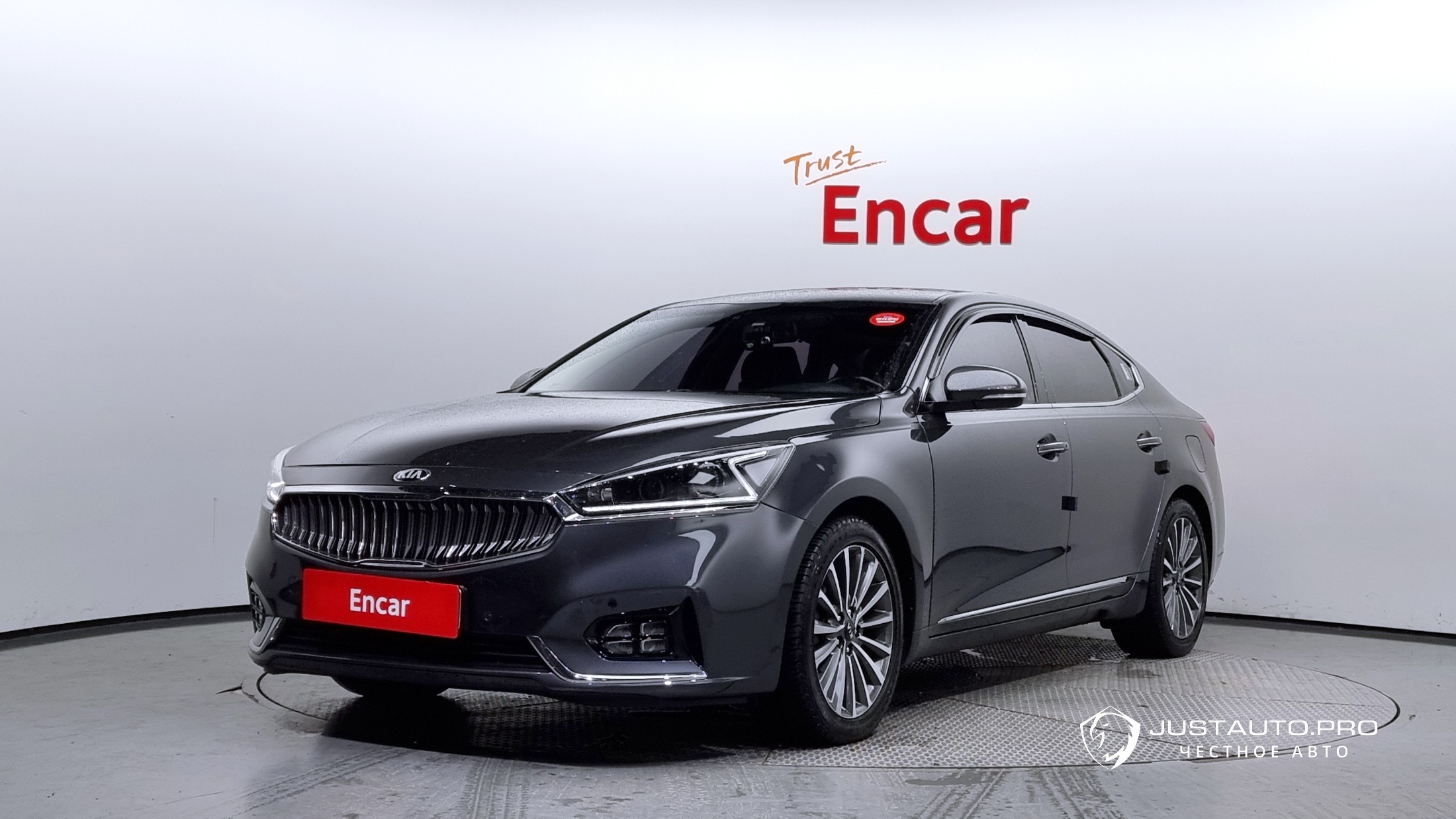 Автомобиль Kia K7