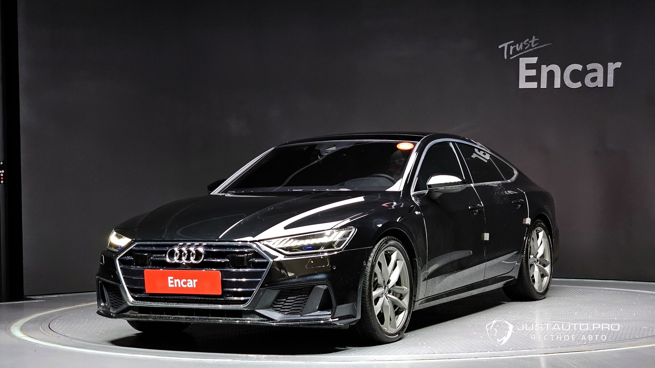 Автомобиль Audi A7