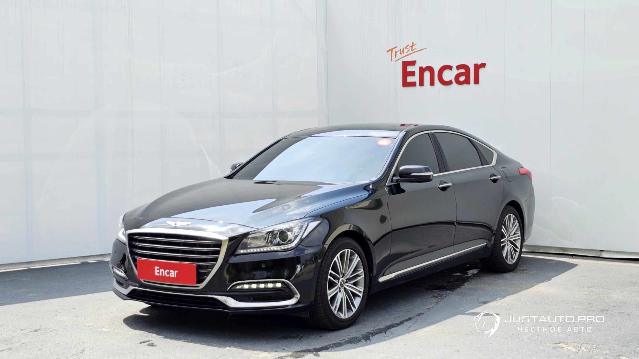 Автомобиль Genesis G80