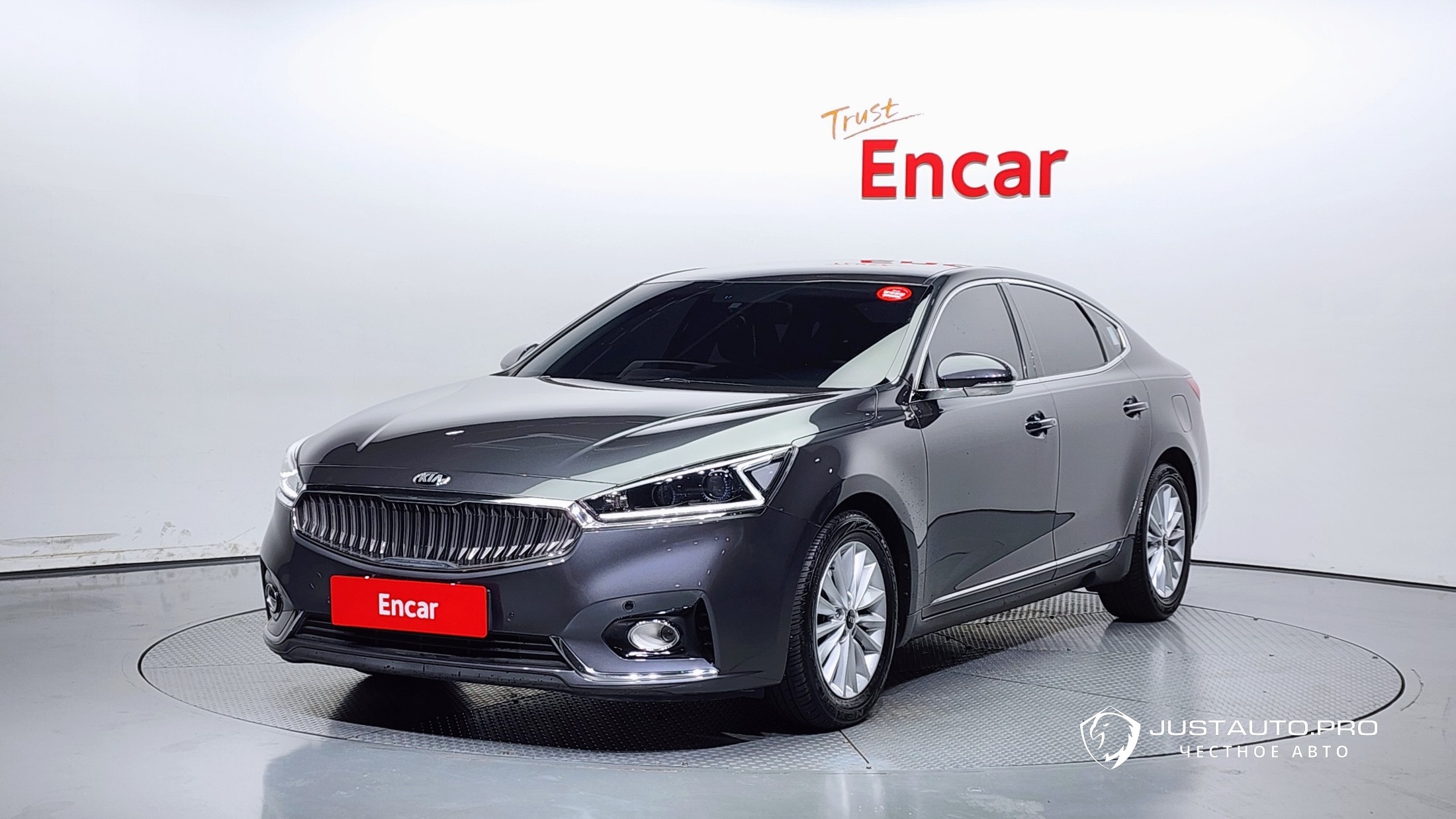 Автомобиль Kia K7