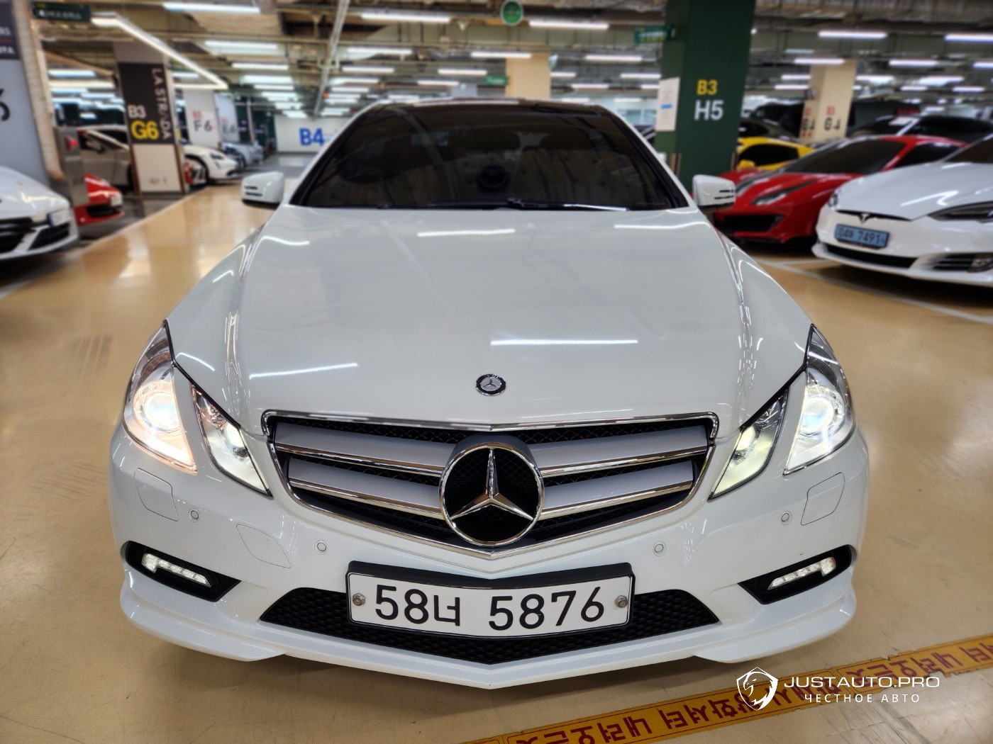 Автомобиль Mercedes-Benz E-Class