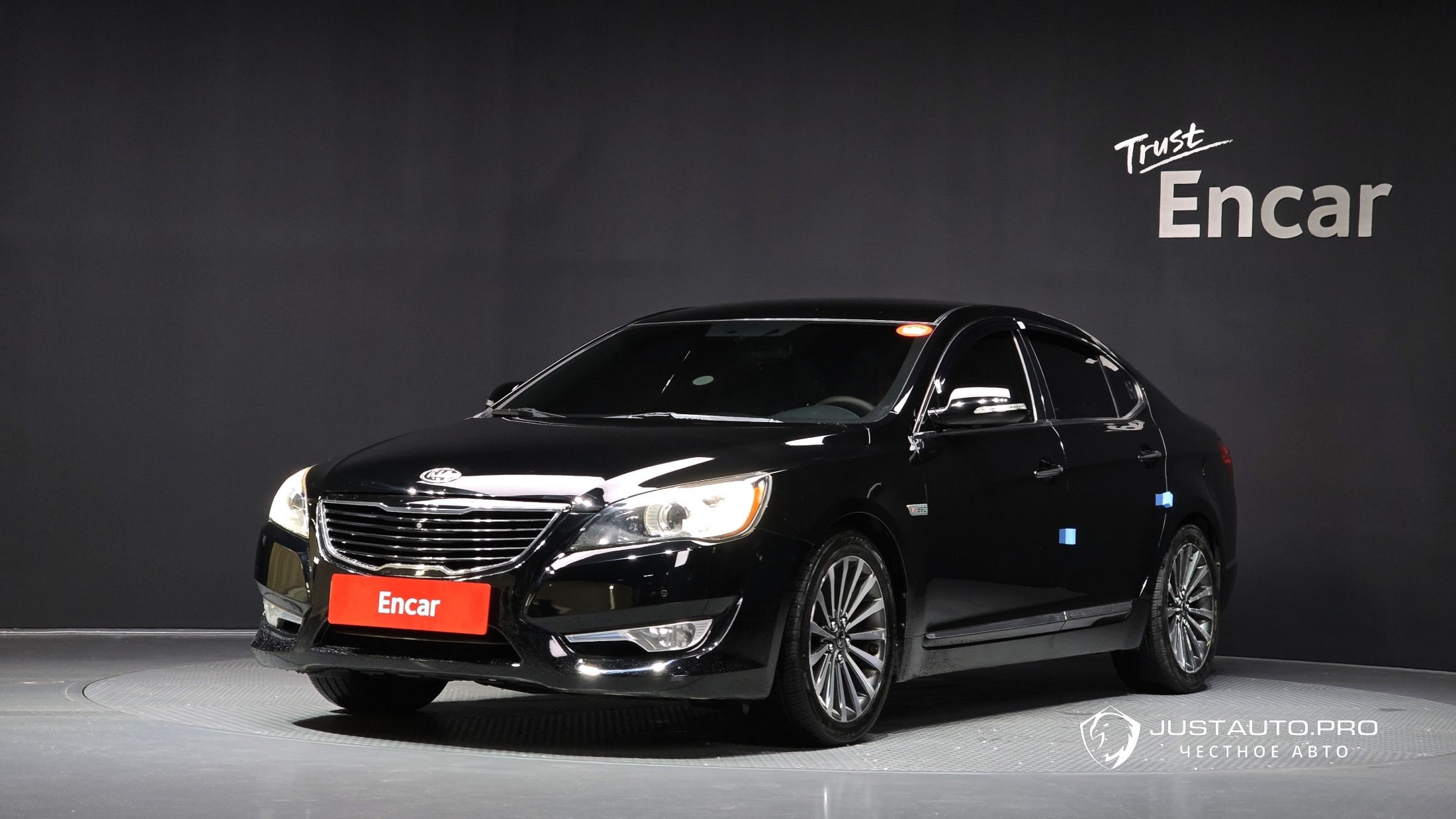 Автомобиль Kia K7